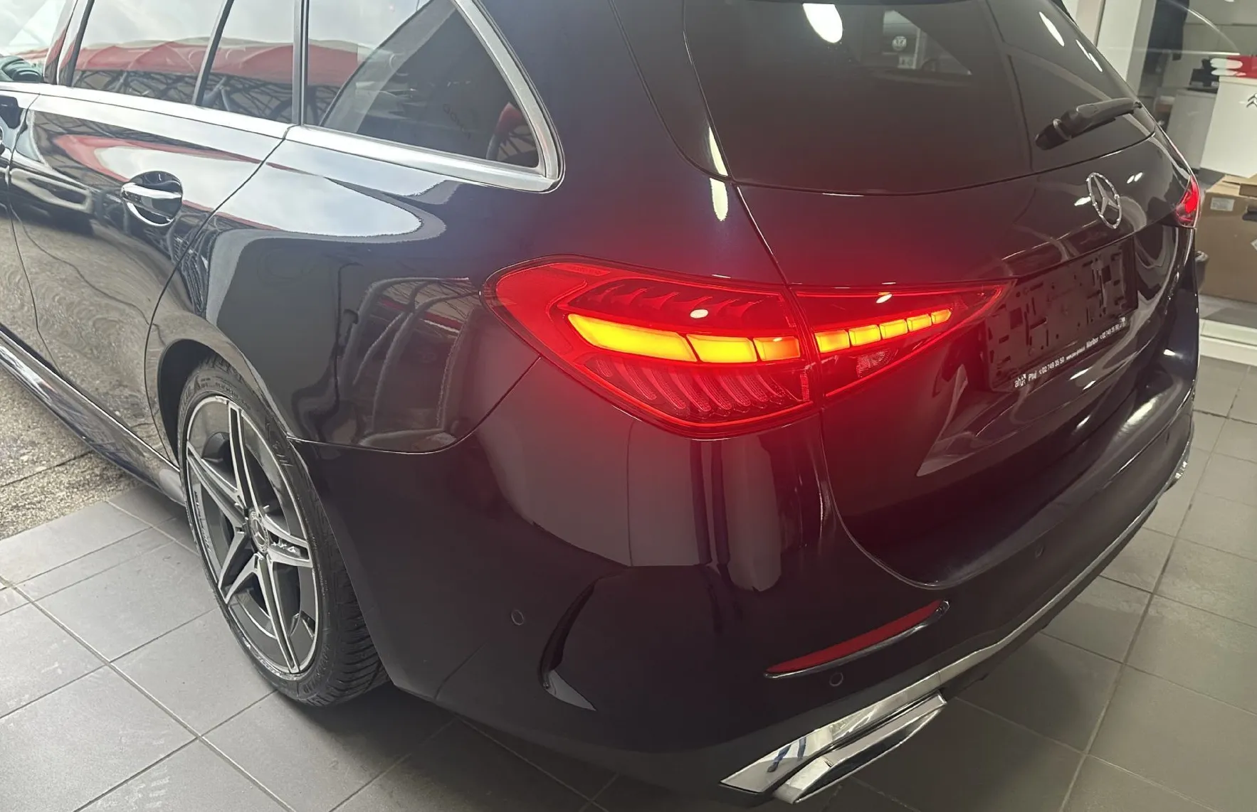 Zunanja slika - Mercedes-Benz C-Razred - C 200 T AMG Line Avt..KAMERA.USNJE.NAVI.PANORAMA - 5