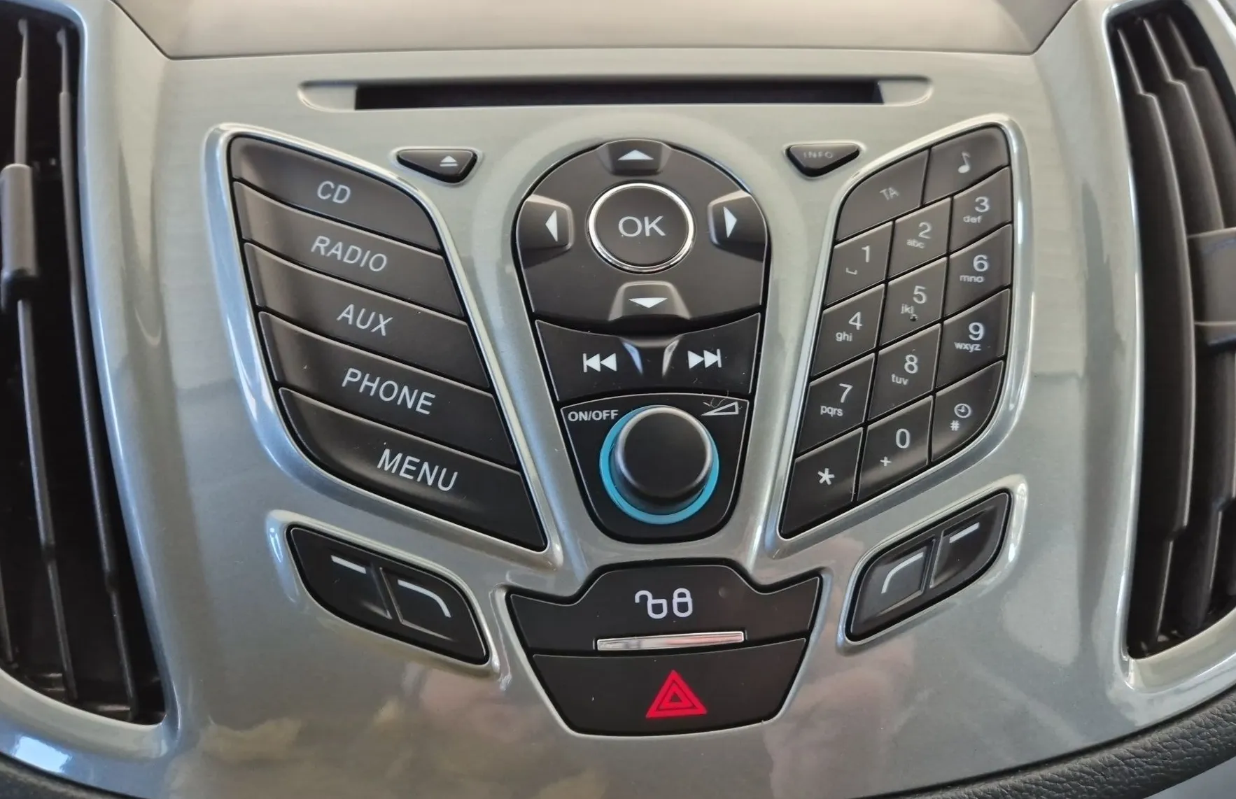 Zunanja slika - Ford C-MAX - TITANIUM 1.6 TDCi 116PS-SLO-2.LASTNIK-PDC-KLJUKA - 14