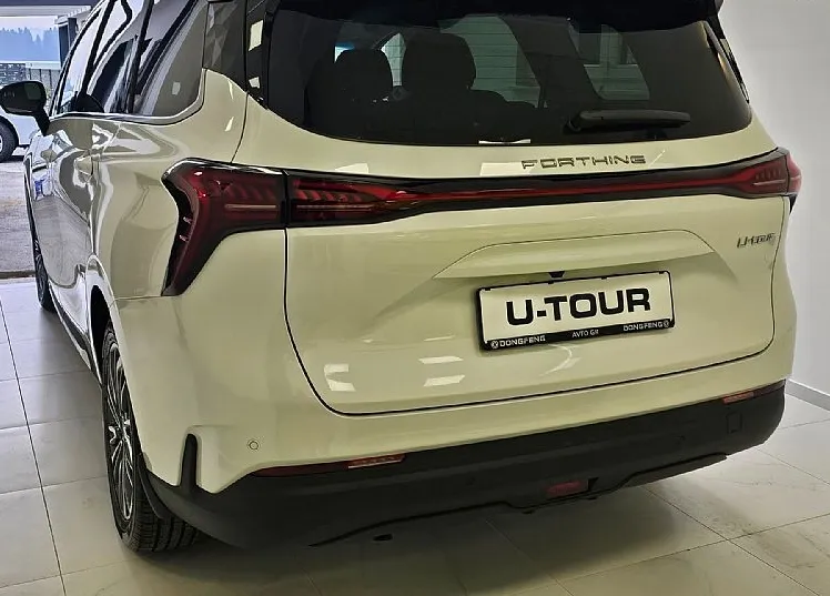 Zunanja slika - Forthing Forthing U Tour - U-Tour 1.5 T-GDI 7 SEDEŽOV- 7DCT-MY 2025-DAB-PANO-NA ZALO - 11