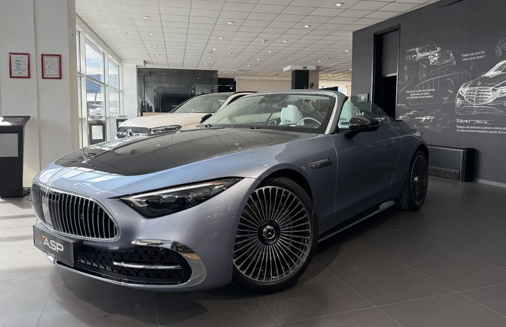 Zunanja slika - Mercedes-Benz SL-Razred - 680 MAYBACH- LIMITED EDITION - 4