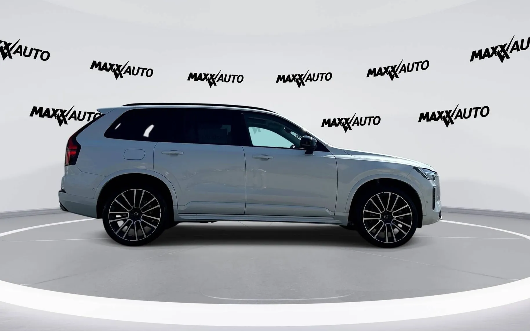 Zunanja slika - Volvo XC90 - T8 AWD PLUG-IN HYBRID ULTRA DARK – 7 SEDEŽEV - 4