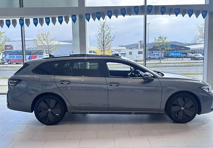 Zunanja slika - Volkswagen Passat - Variant R-Line 4JOY 2.0 TDI DSG 4M - V PRIHODU - KLJUKA - - 3