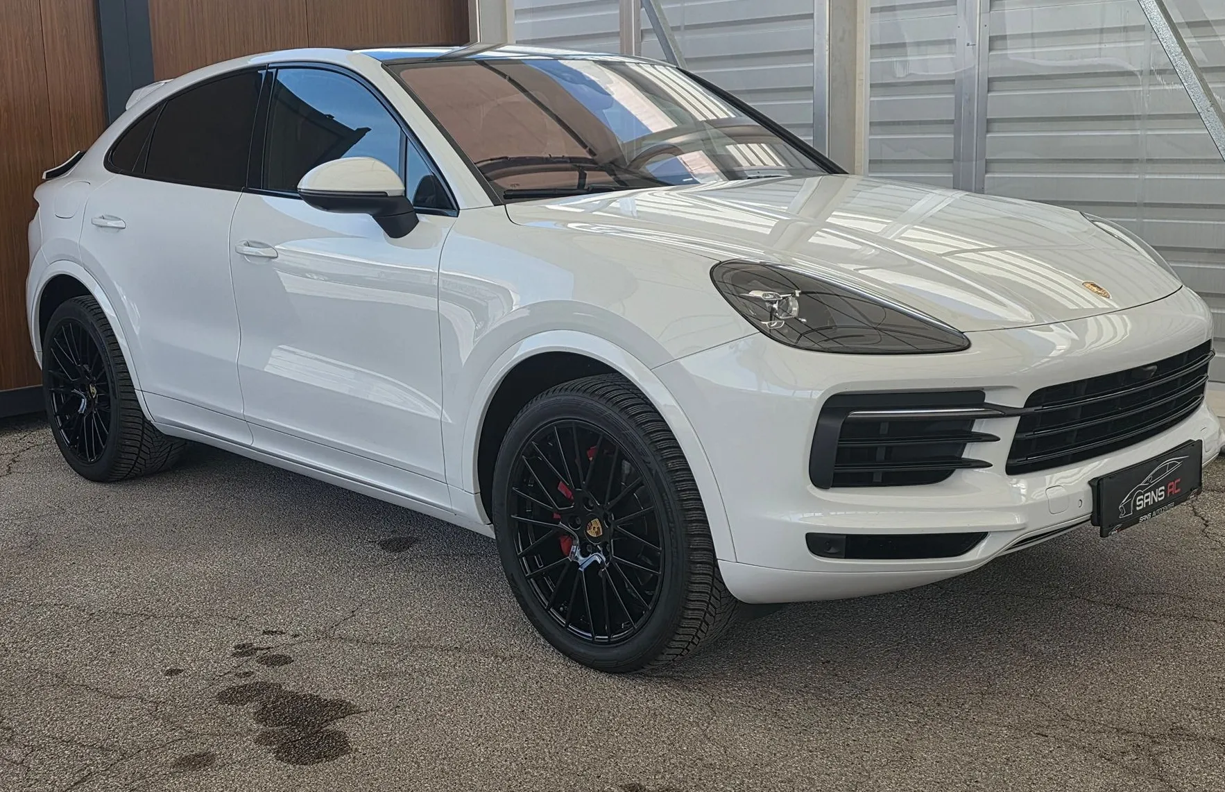 Zunanja slika - Porsche Cayenne - Coupe 3.0 V6 - CHRONO - PANO - BOSE - KLJUKA - 360 KAM - 1
