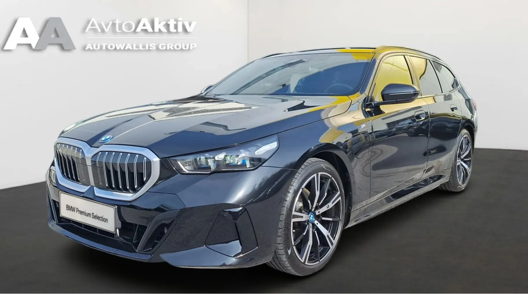 Zunanja slika - BMW Serija 5 - Touring: 530e xDrive M-Sport. SLO. iconic. vl. kljuka - 1