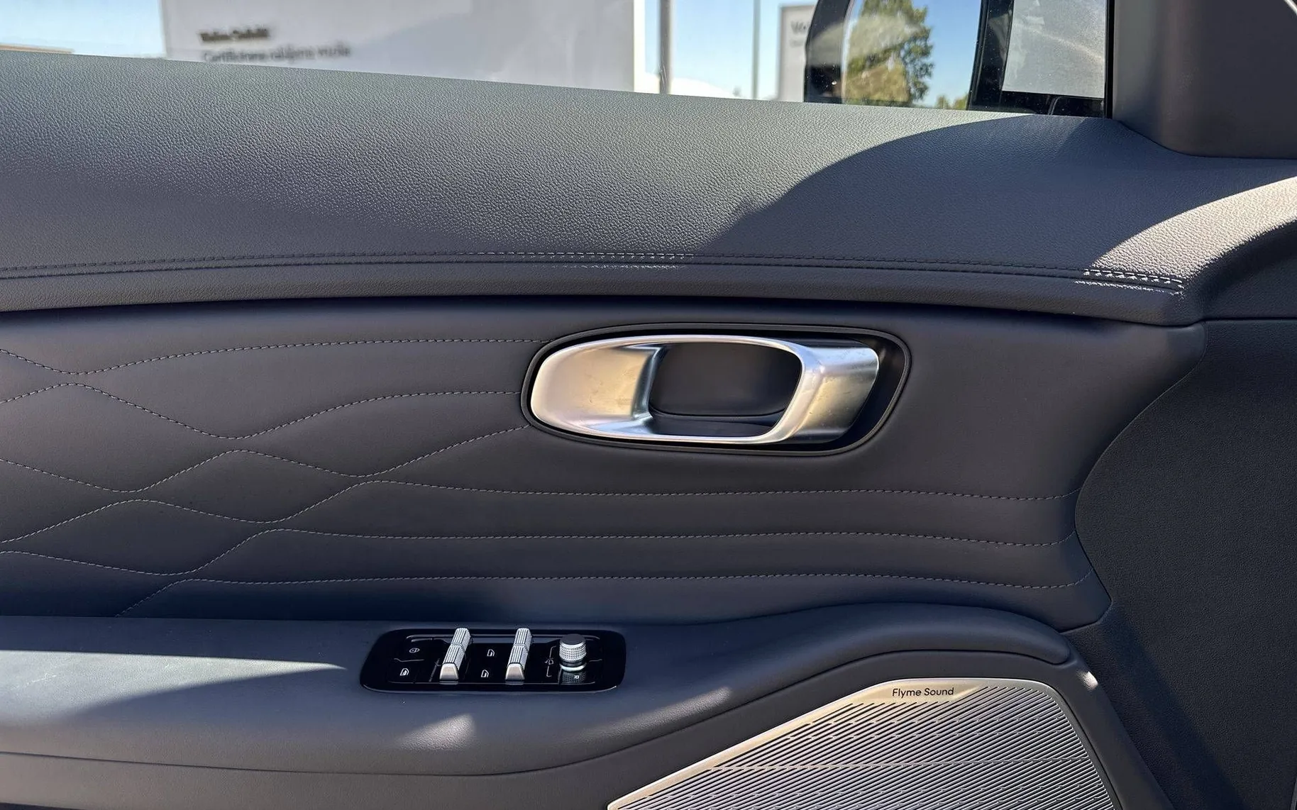 Notranja slika - Geely StarRay EM-i - Plug-In Hybrid 1.5 Max Avt. - 13