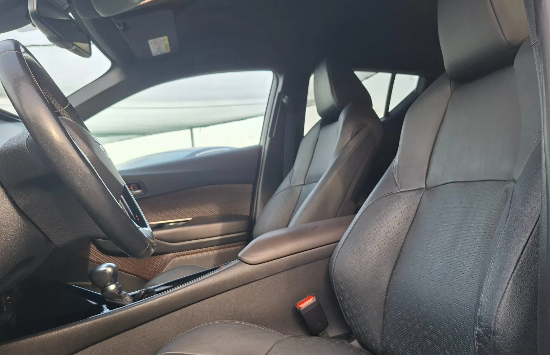 Zunanja slika - Toyota C-HR - AWD 1.2 4X4-NAVI-KAMERA-ACC-LINE ASS-VELIK SERVIS - 10