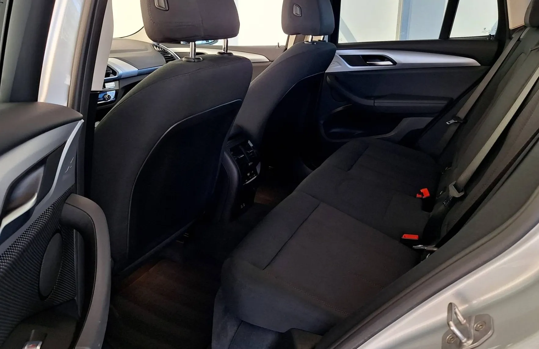 Zunanja slika - BMW X3 - serija : xDrive 20d xLine •ADAPTIVE LED•PDC•ALU•NAVI• - 12