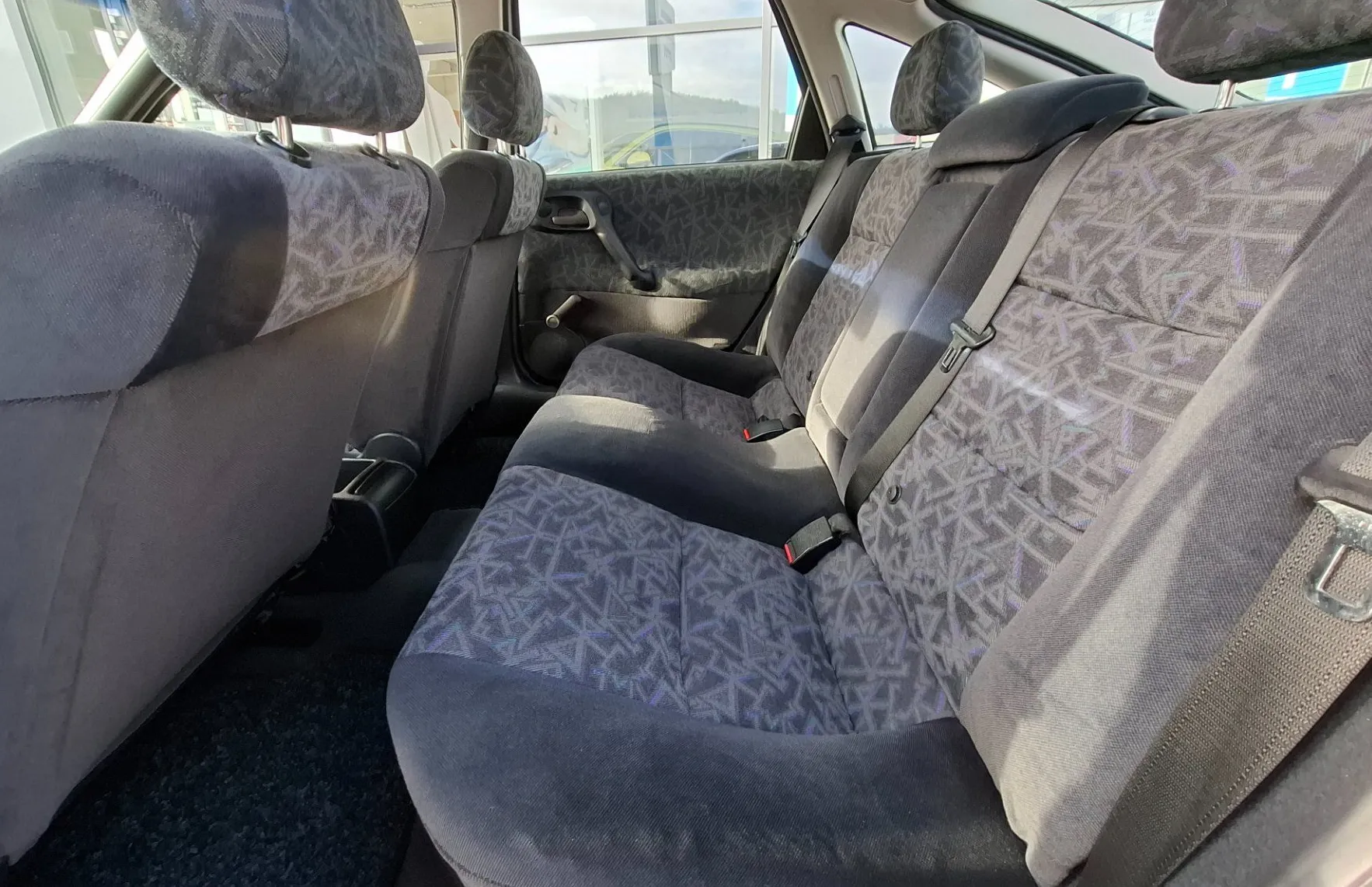 Zunanja slika - Opel Vectra - 1.6i 16V - SLOVENSKO POREKLO + ODLIČNO OHRANJEN - 9