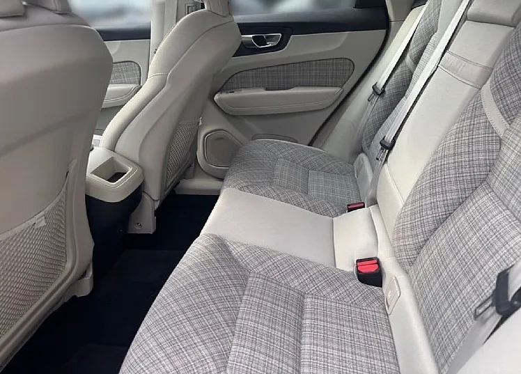 Zunanja slika - Volvo XC60 - B4  D  Core AT FWD - 10
