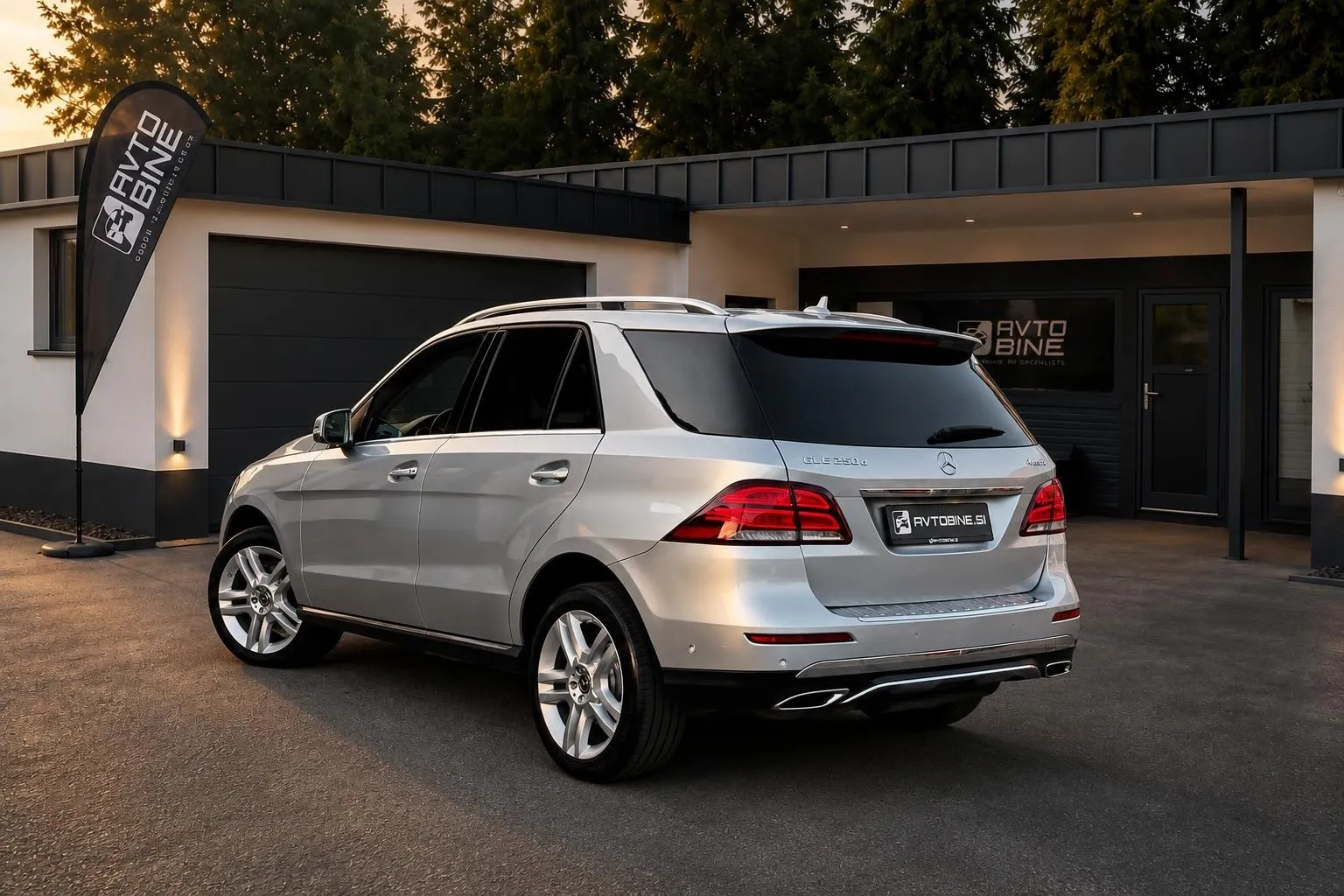 Zunanja slika - Mercedes-Benz GLE-Razred - GLE 250 d 4MATIC Avt.•360•LED•NAVI•9G•KOT NOV.. - 4