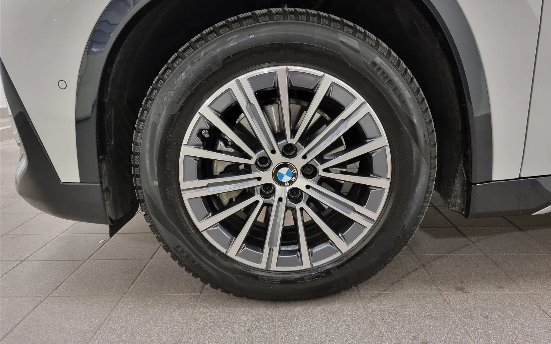Zunanja slika - BMW iX - 1 eDrive20 - 12