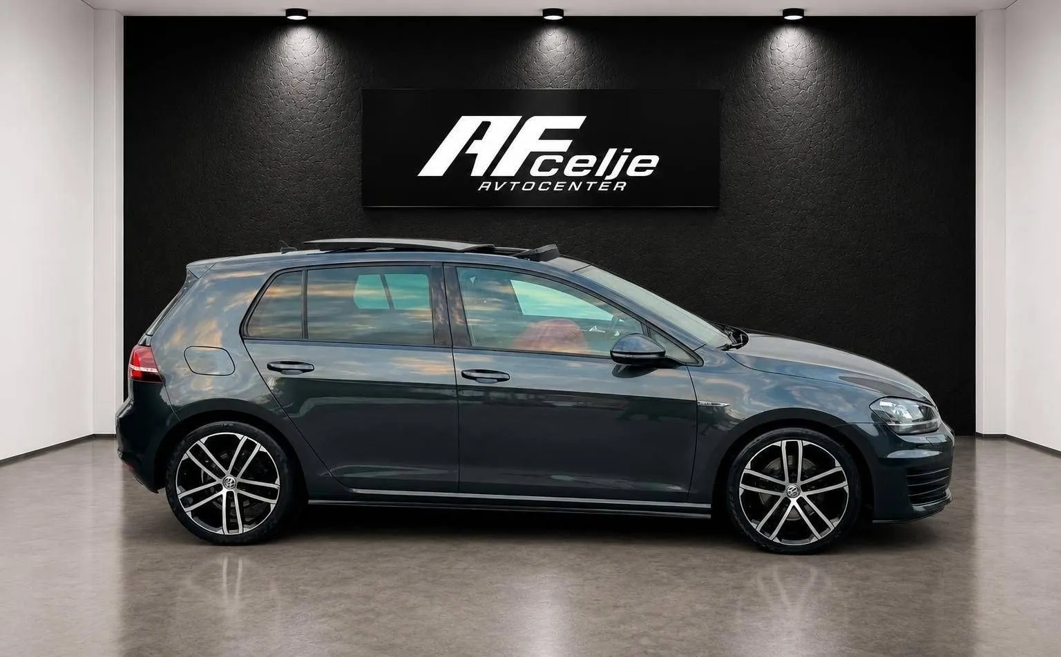 Zunanja slika - Volkswagen Golf - 2.0 GTD-DSG-PANORAMA-LIZING ZA TUJCE-NAVI - 4