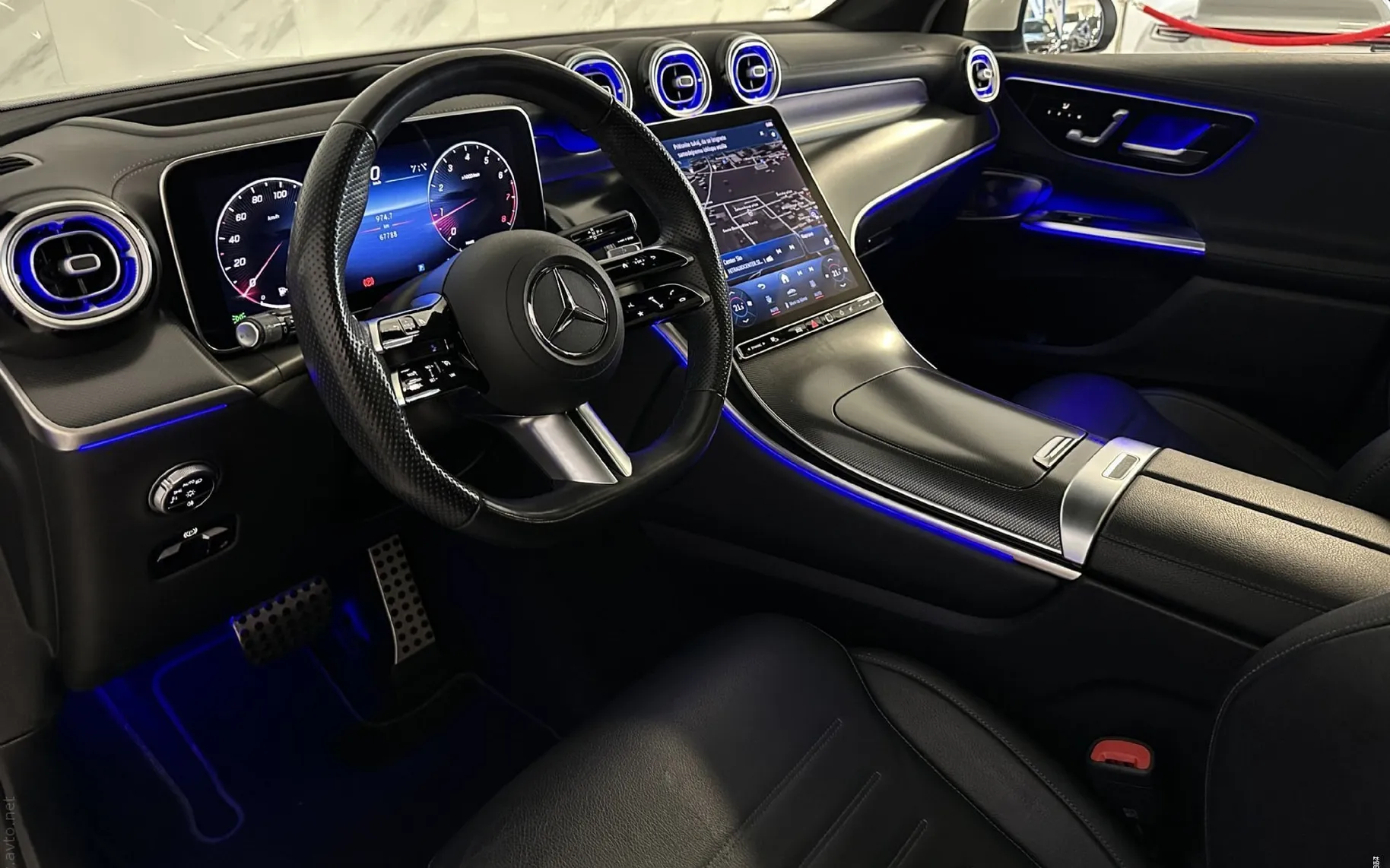 Notranja slika - Mercedes-Benz GLC-Razred - 200|4Matic|AMG|Panorama|Memory|HUD|360K|Burmester. - 8