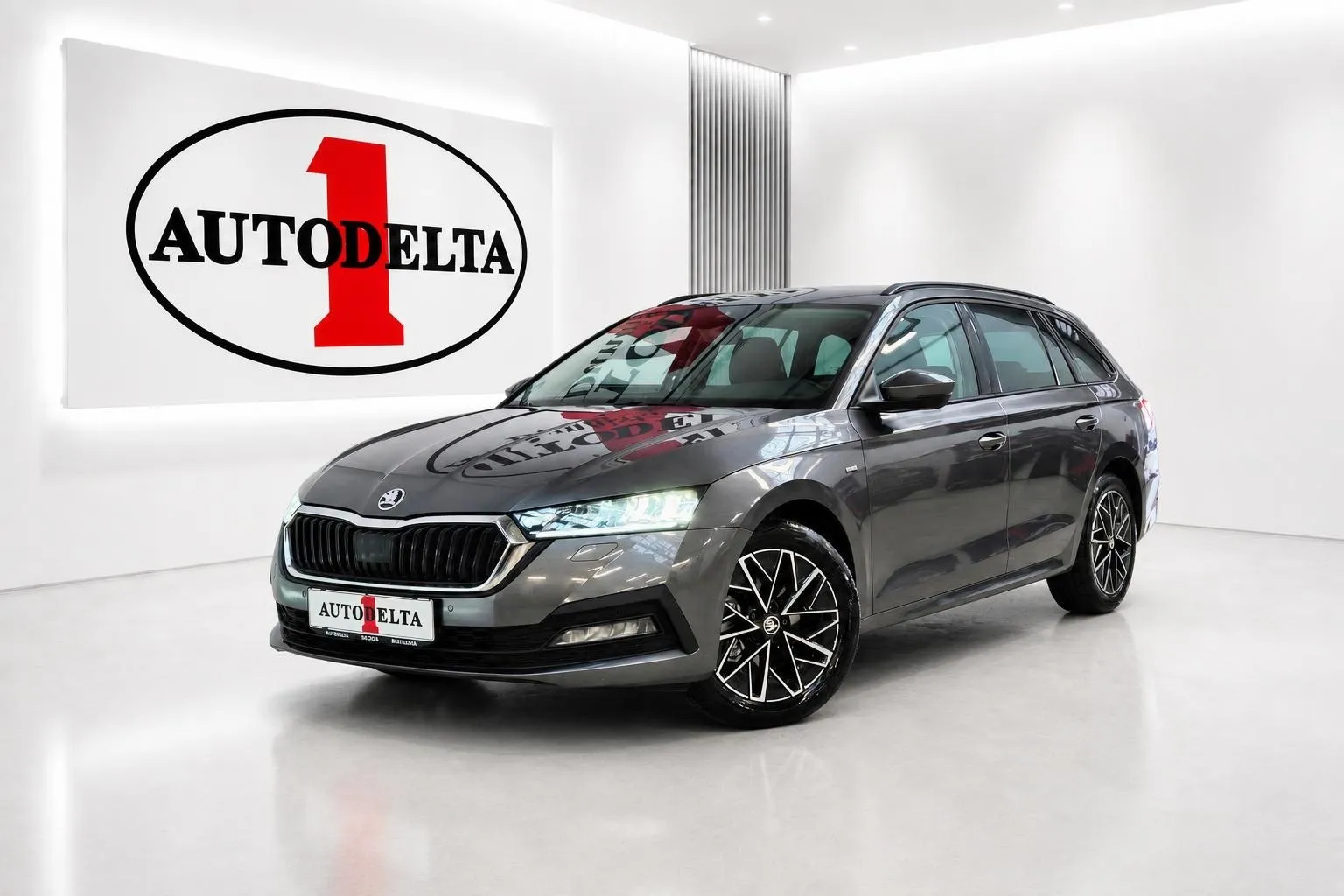 Zunanja slika - Škoda Octavia - Combi 1.5 eTSI Clever DSG - 1