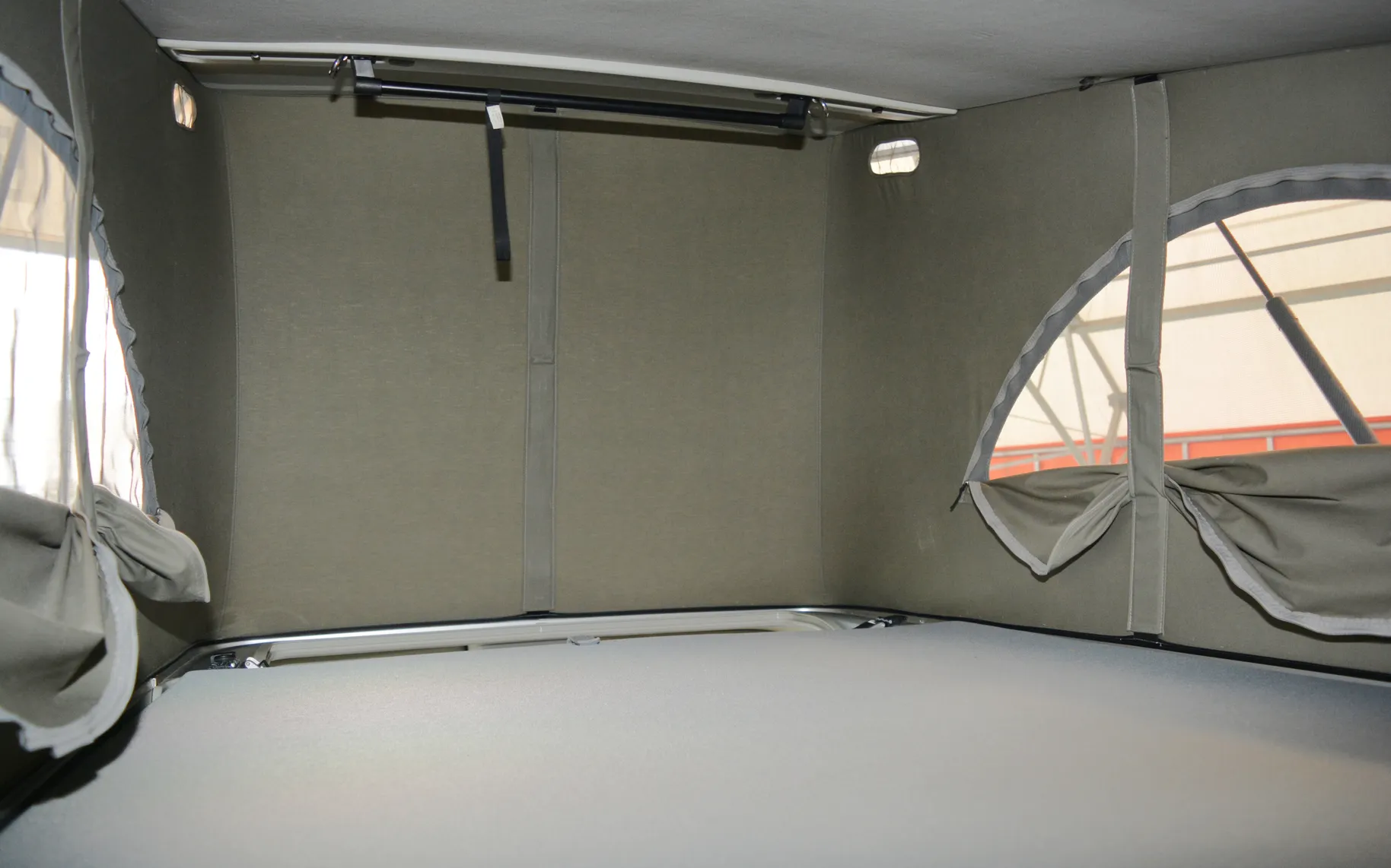 Zunanja slika - Volkswagen California - T5.1 Beach DSG-KLJUKA-WEBASTO - 20