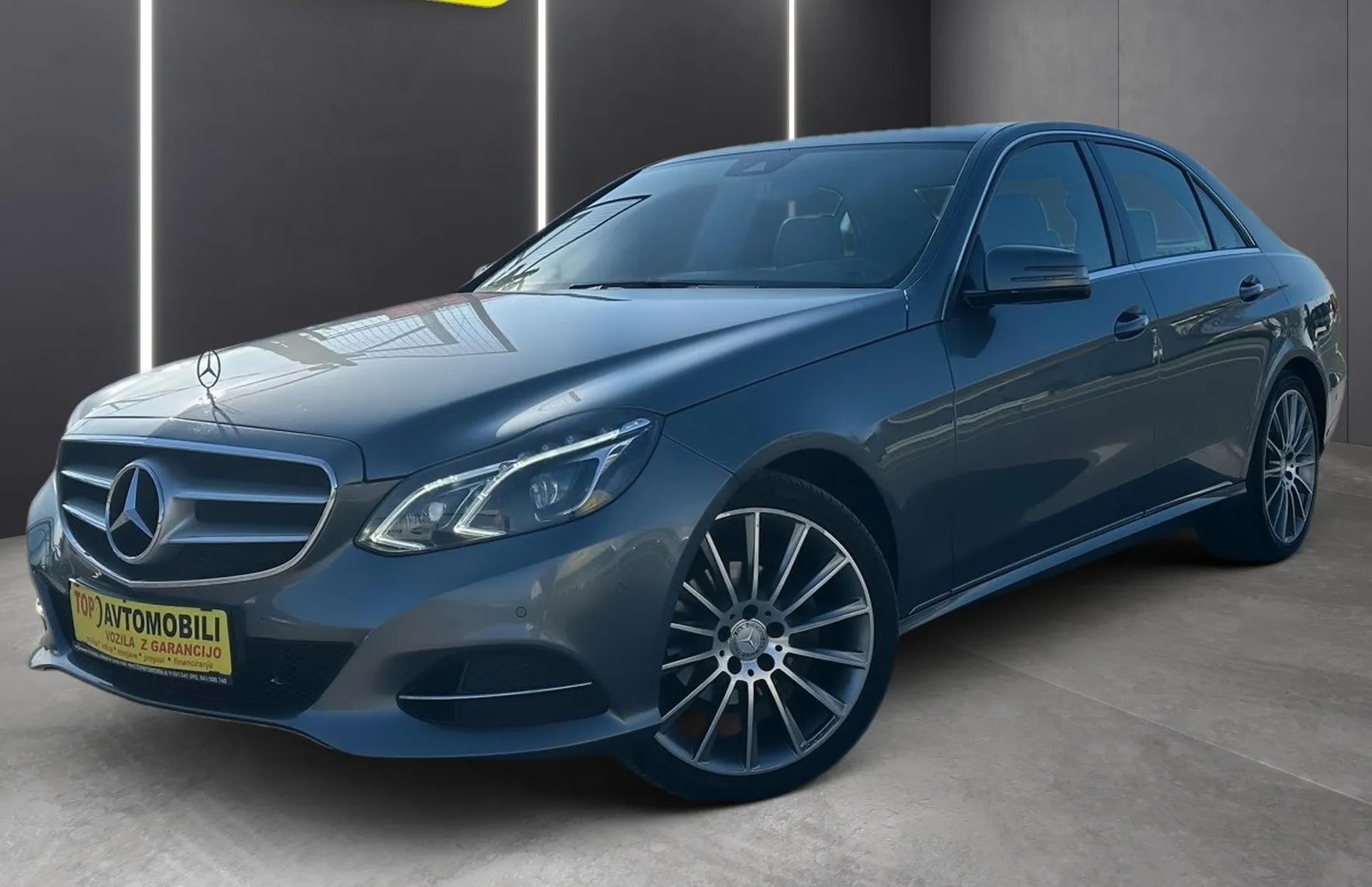 Zunanja slika - Mercedes-Benz E-Razred - 220 ELEGANCE XENON NAVI PDC KAMERA GRETJE SEDEŽEV - 1