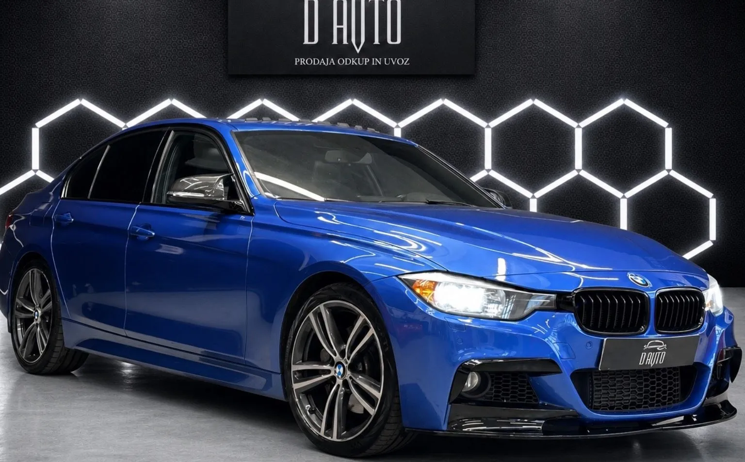 Zunanja slika - BMW serija 3: - 328i M PAKET+PANO+HUD+KAMERA+MEMORY+KEYLESS - 3
