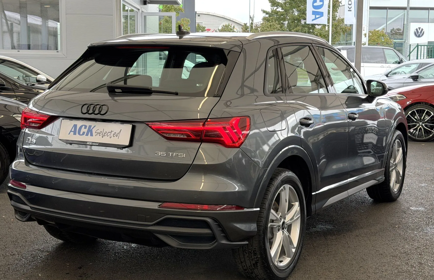 Zunanja slika - Audi Q3 - S LINE 35 TFSI S-tronic- KAMERA - KEYLESS - 4