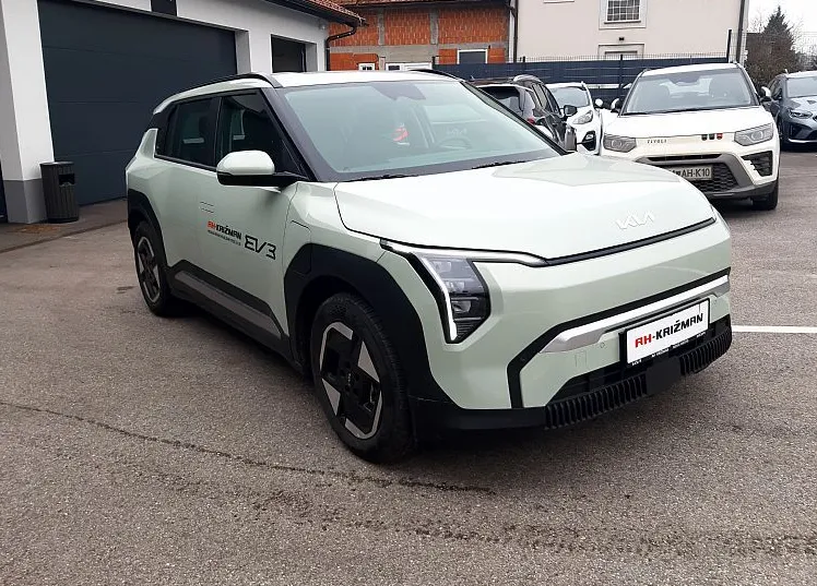 Zunanja slika - KIA EV3 - 58.3 kWh baterija. 150 kW  204 KM  Star - 2