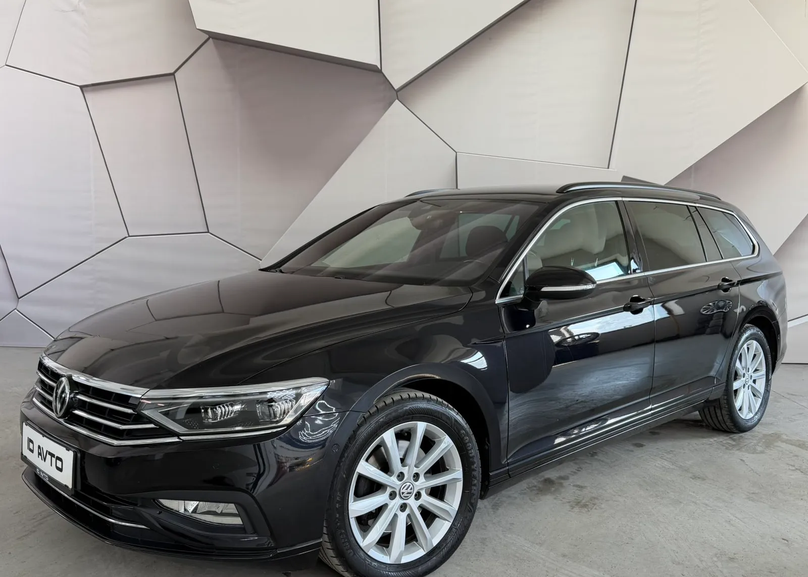 Zunanja slika - Volkswagen Passat - Variant 2,0 TDI BMT Connect DSG - 4