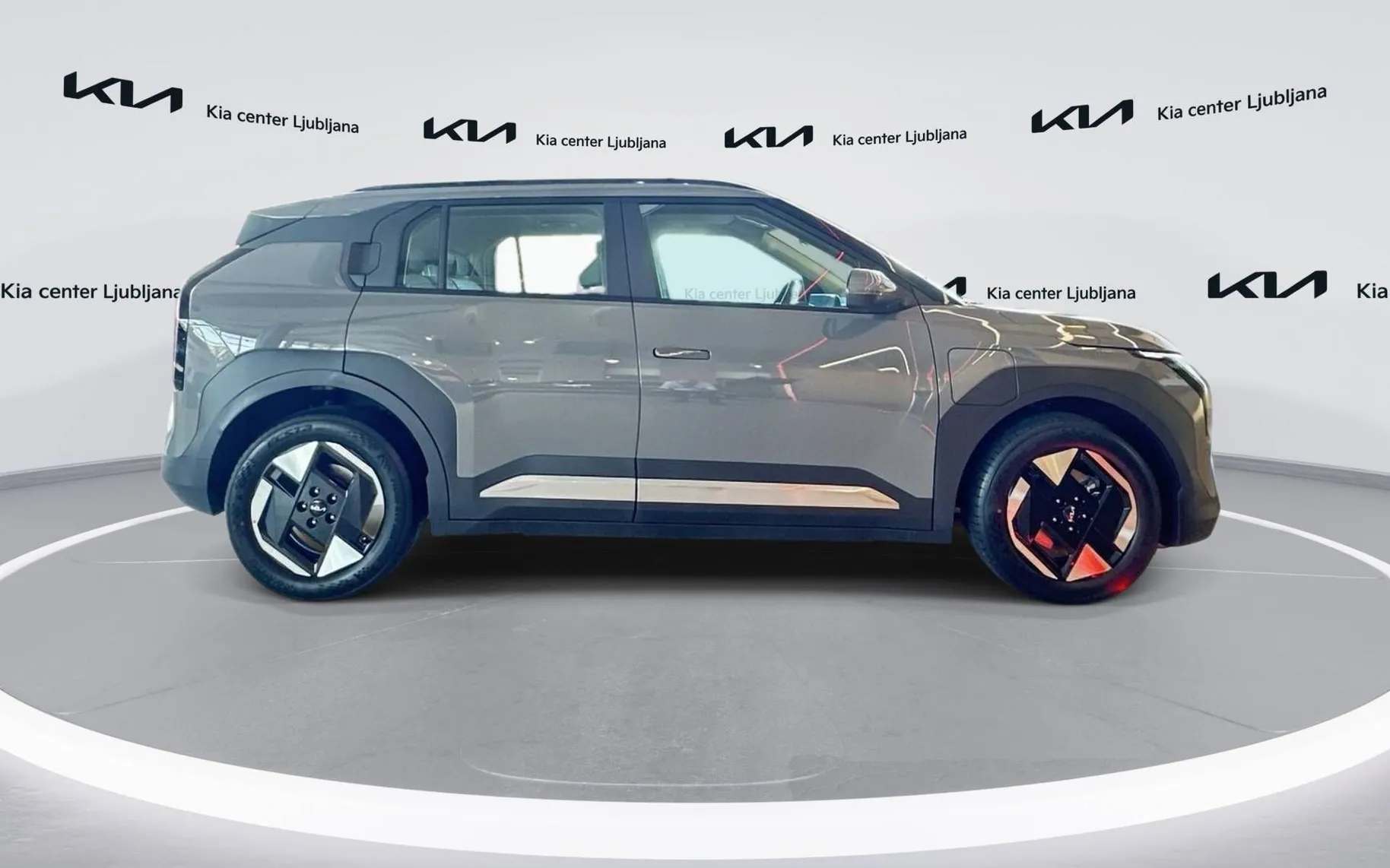 Zunanja slika - KIA EV3 - STAR 58.3 kWh baterija - 4