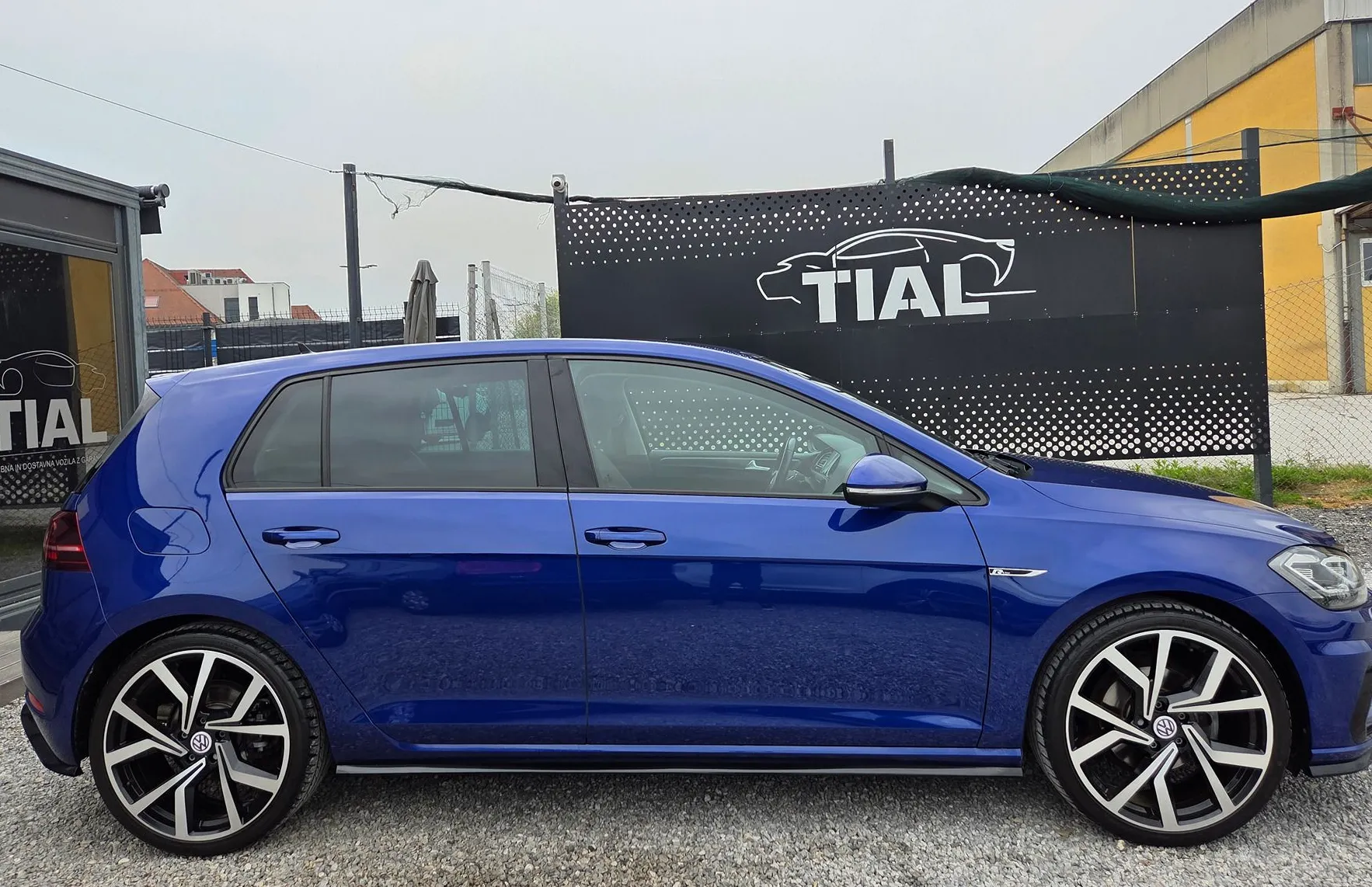 Zunanja slika - VW Golf - 1.5TSI R-Line-SLO-140.000KM-LED-ALU19-2XPDC-ACC... - 8