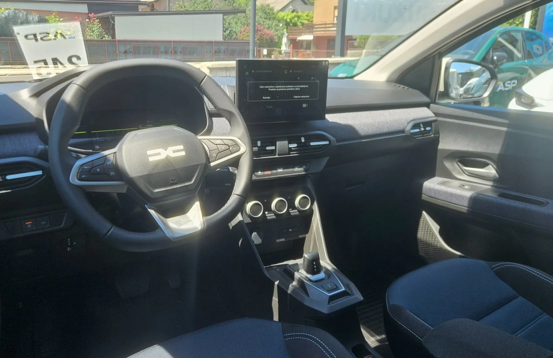 Zunanja slika - Dacia Sandero - 1.2 ECO-G 120 EDC Journey - 6