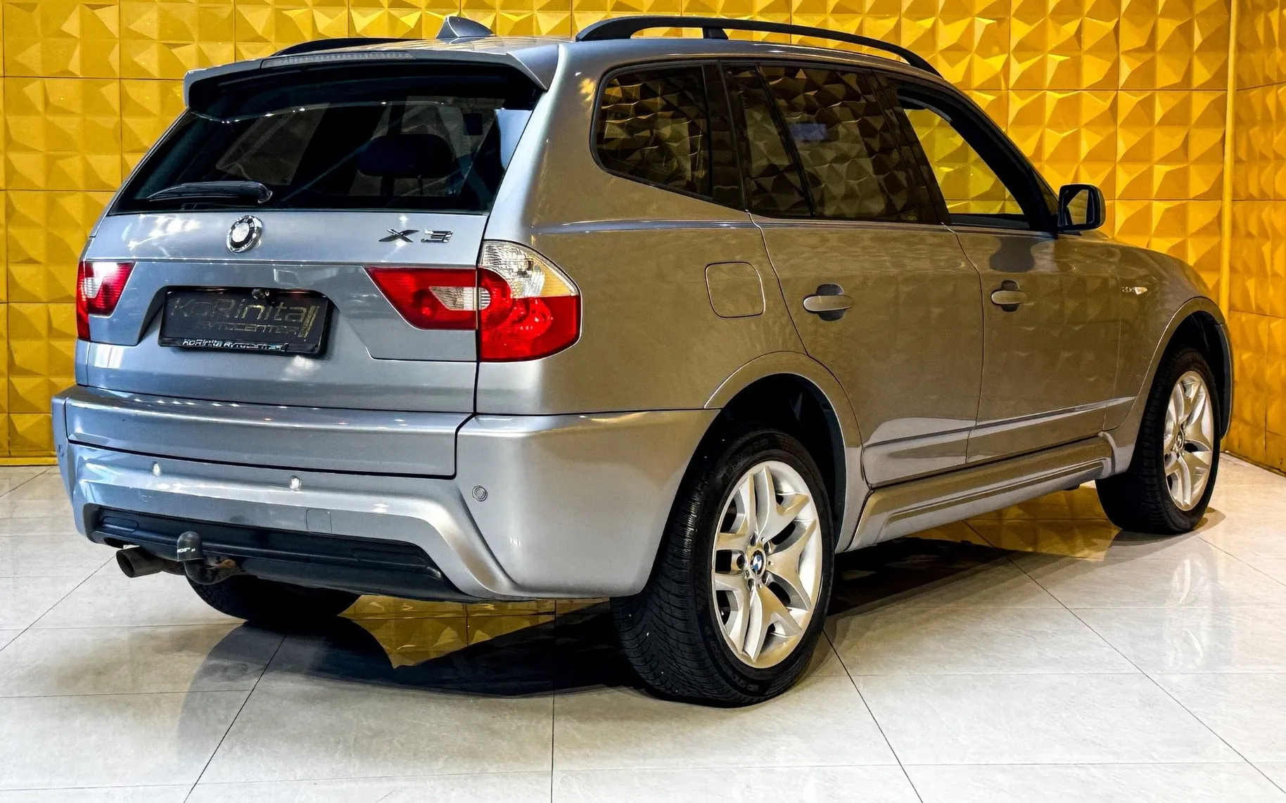 Notranja slika - BMW serija X3: - 2.0d M Sport-KAMERA-KLJUKA-PDC-TEMP - 11