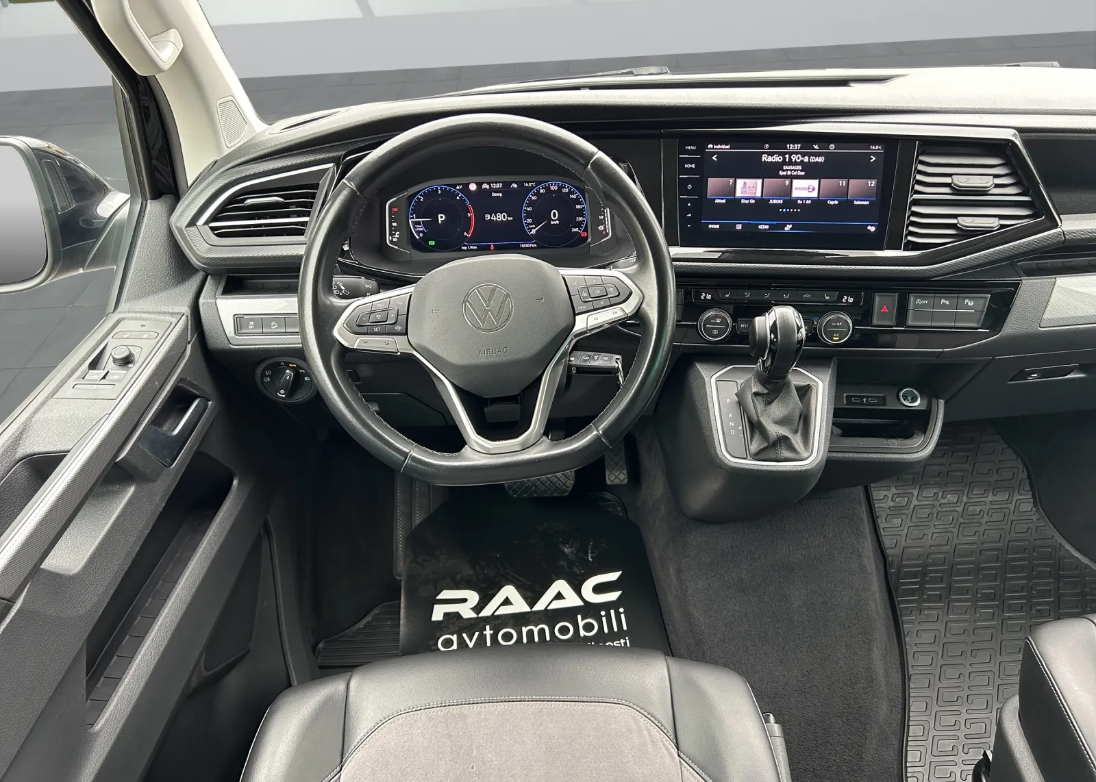 Zunanja slika - Volkswagen Multivan - T6.1 2,0 TDI KMR Highline DSG - 9