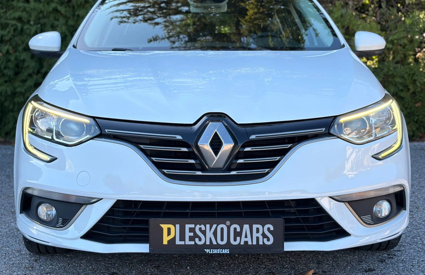 Zunanja slika - Renault Mégane - Megane Grandtour Blue dCi 115 Intens EDC - 2