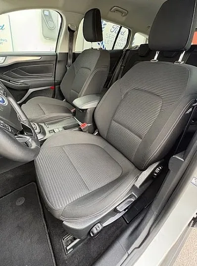 Zunanja slika - Ford Focus - 1.0 EcoBoost 125KM - SLO.VOZILO - samo  8901km - 5