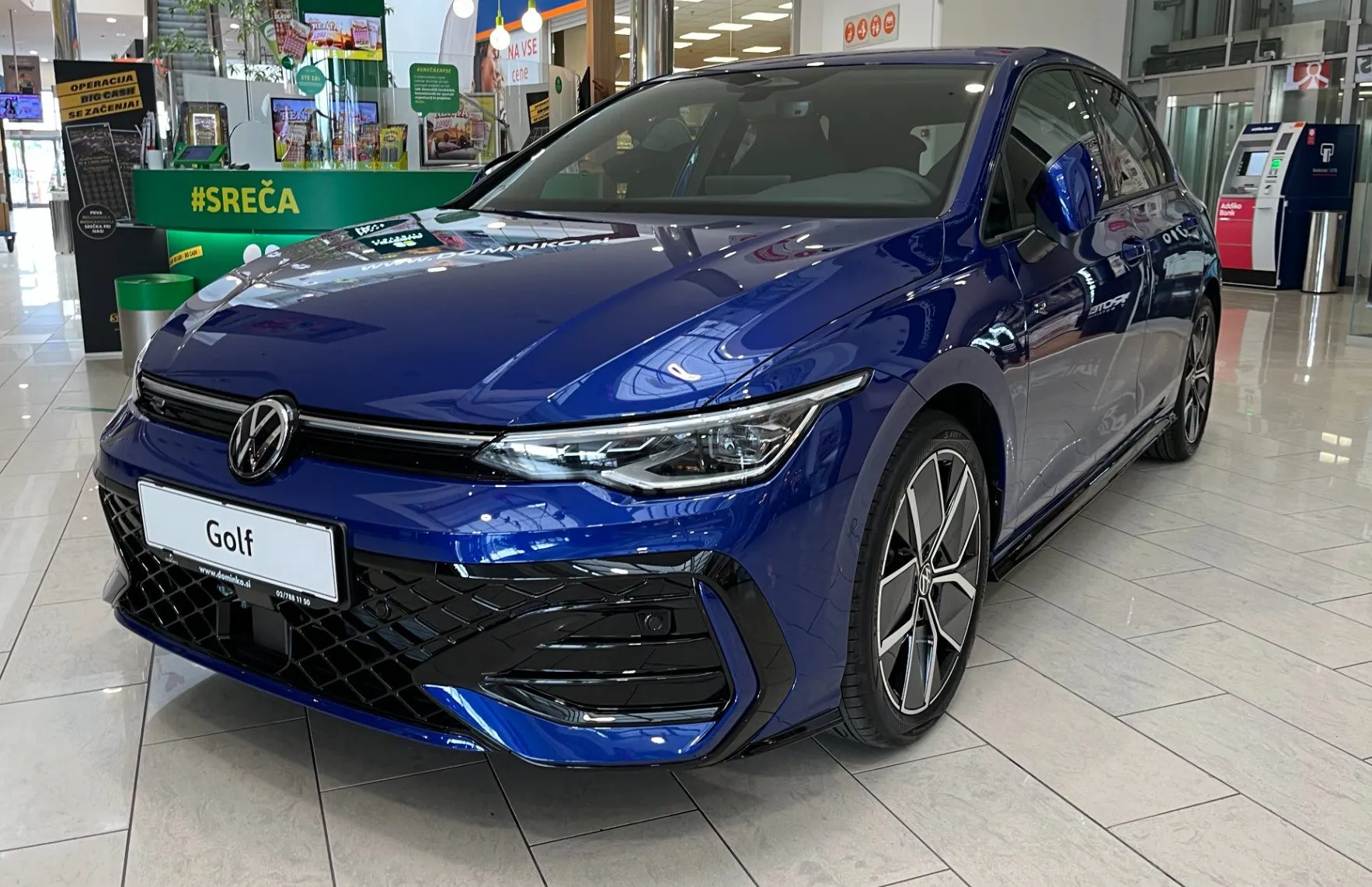 Zunanja slika - Volkswagen Golf - 1.5 eTSI BMT 4Joy DSG - 1