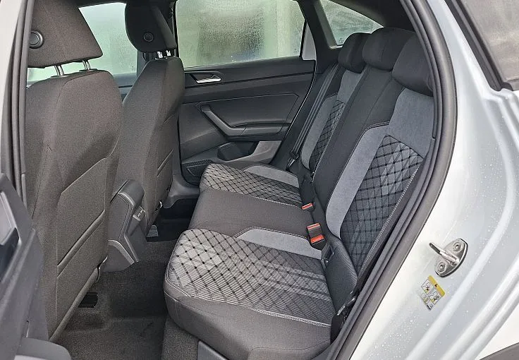 Zunanja slika - Volkswagen Taigo - 1.0 TSI 4JOY 85  115 - 9