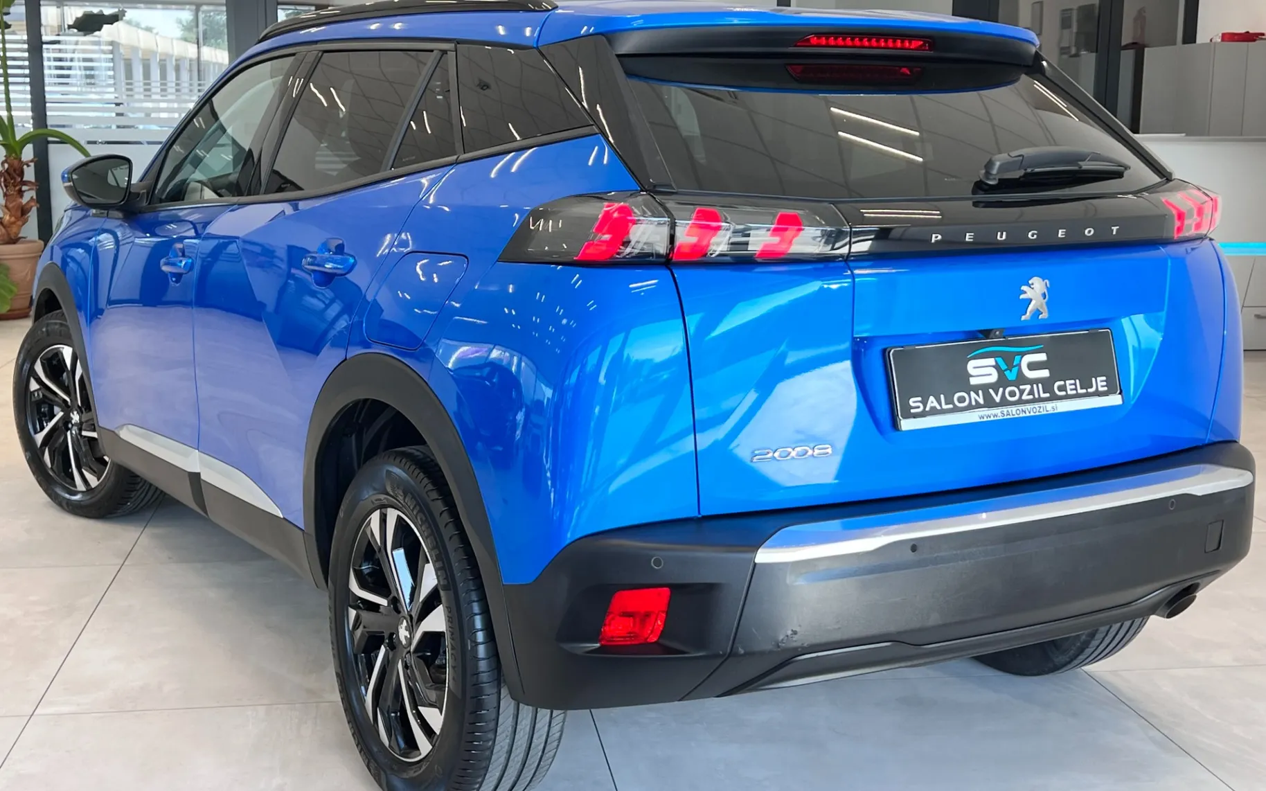 Zunanja slika - Peugeot 2008 - 1,2 PureTech 100 S&S Allure - 7