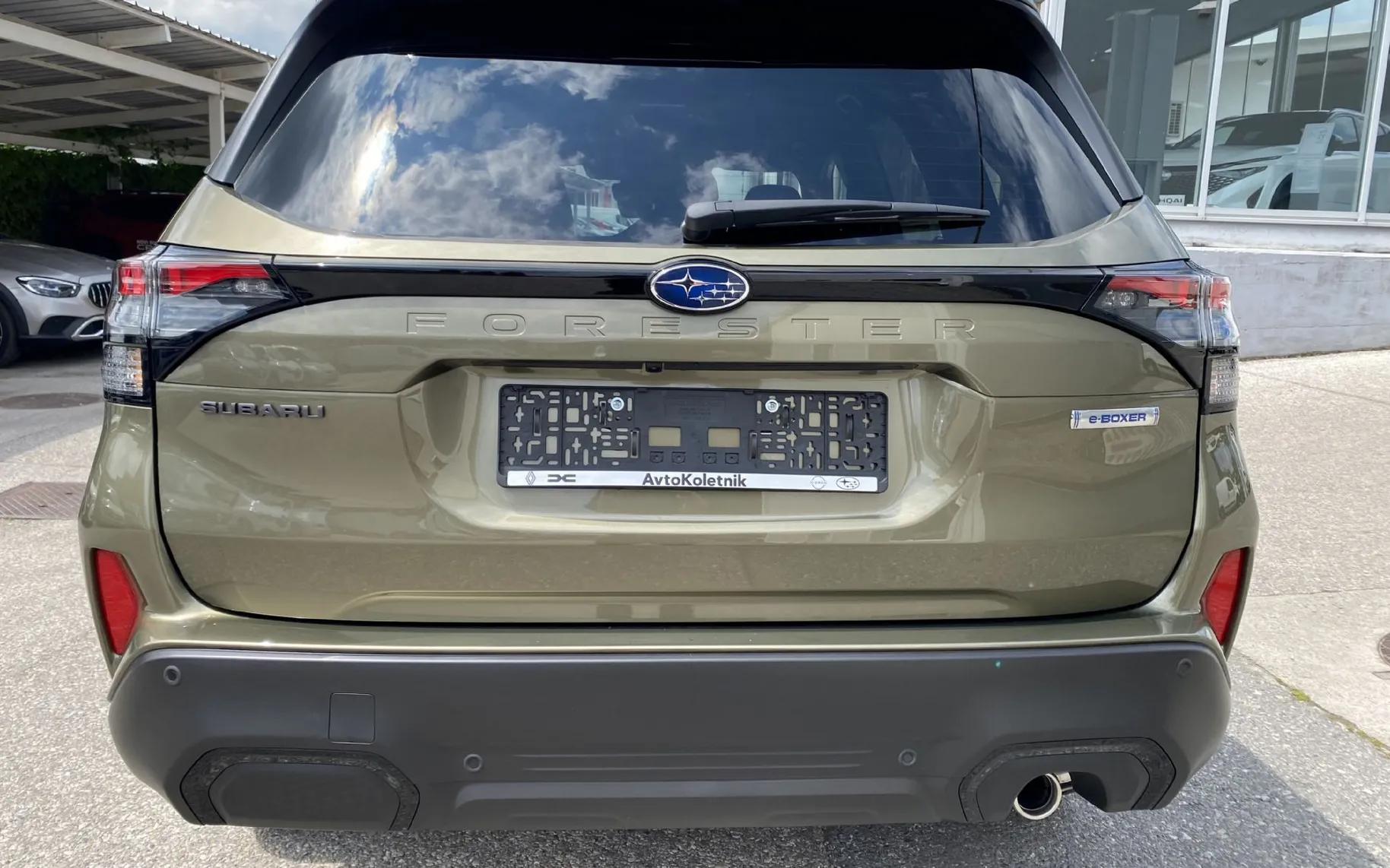 Zunanja slika - Subaru Forester - 2.0i CVT 4WD Lineartronic PREMIUM - 13
