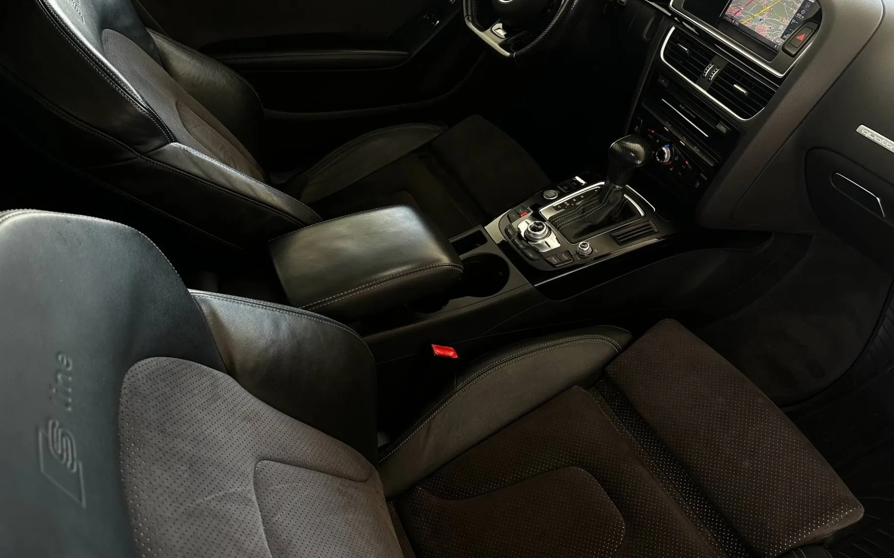 Notranja slika - Audi A5 - 2.0TDI-QUATTRO-3XSLINE-PANORAMA-NAVI-20COL-KAMERA - 10