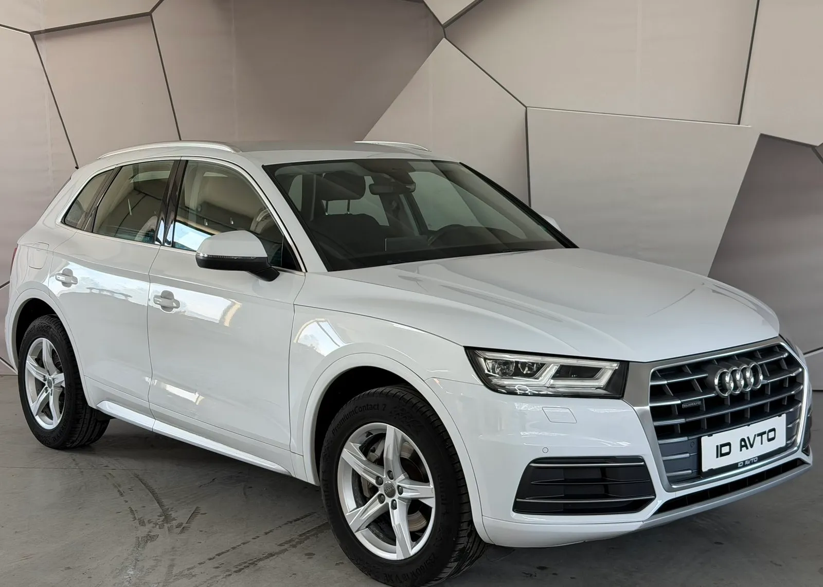 Zunanja slika - Audi Q5 - quattro 2,0 TDI Sport S tronic - 1