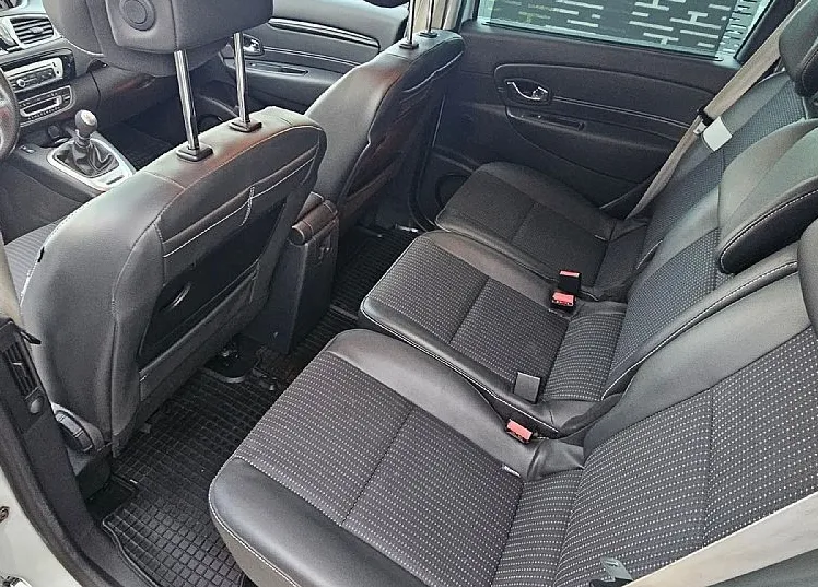 Zunanja slika - Renault Scénic - Scenic 1.2 16v-BOSSE-Le 159.000km-Odličen- Tempo.- - 2