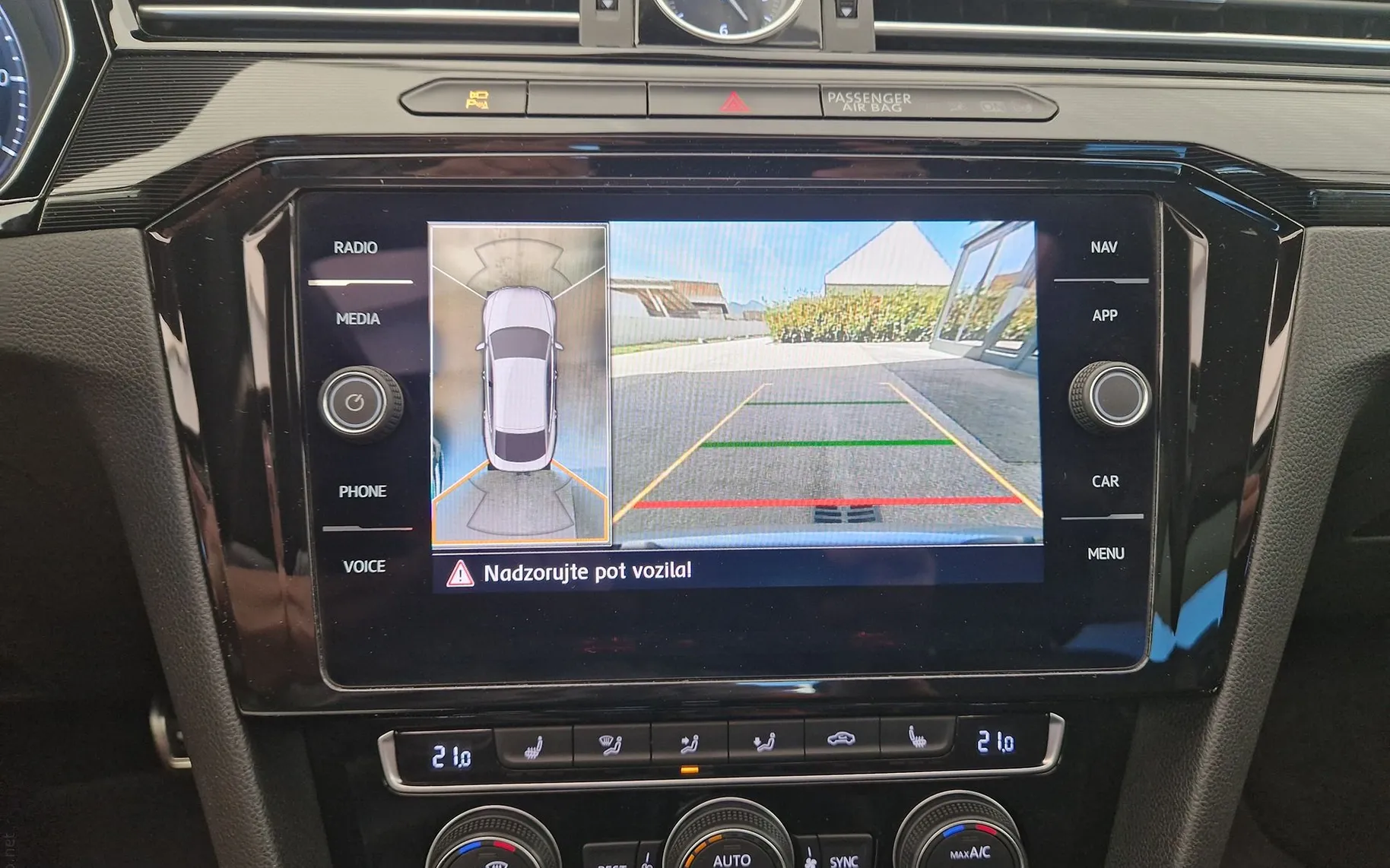 Notranja slika - VW Arteon - 2.0TDI-DSG-VIRTUAL-PANORAMA-KAMERA-19COL-2XLED-A.. - 7