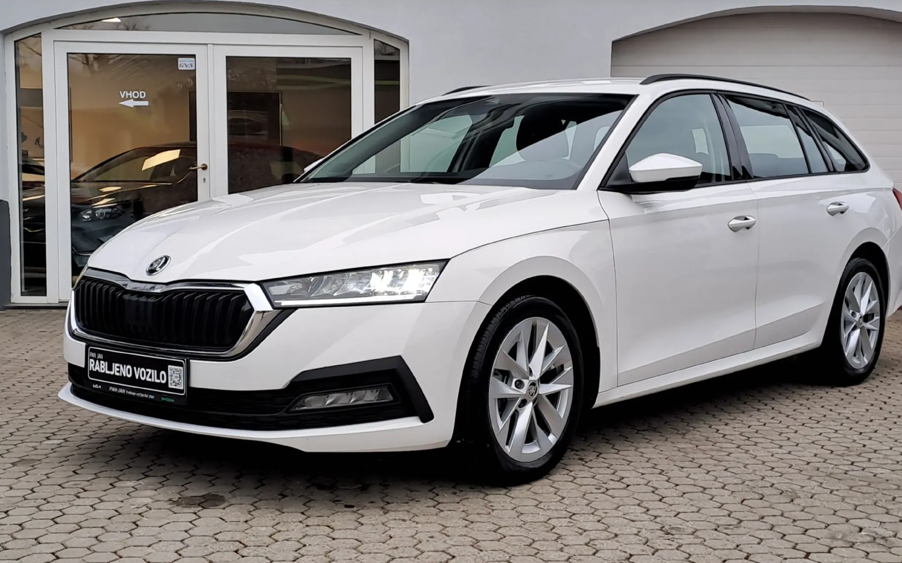 Zunanja slika - Škoda Octavia - 2.0 TDI Ambition DSG 85 kW - 1