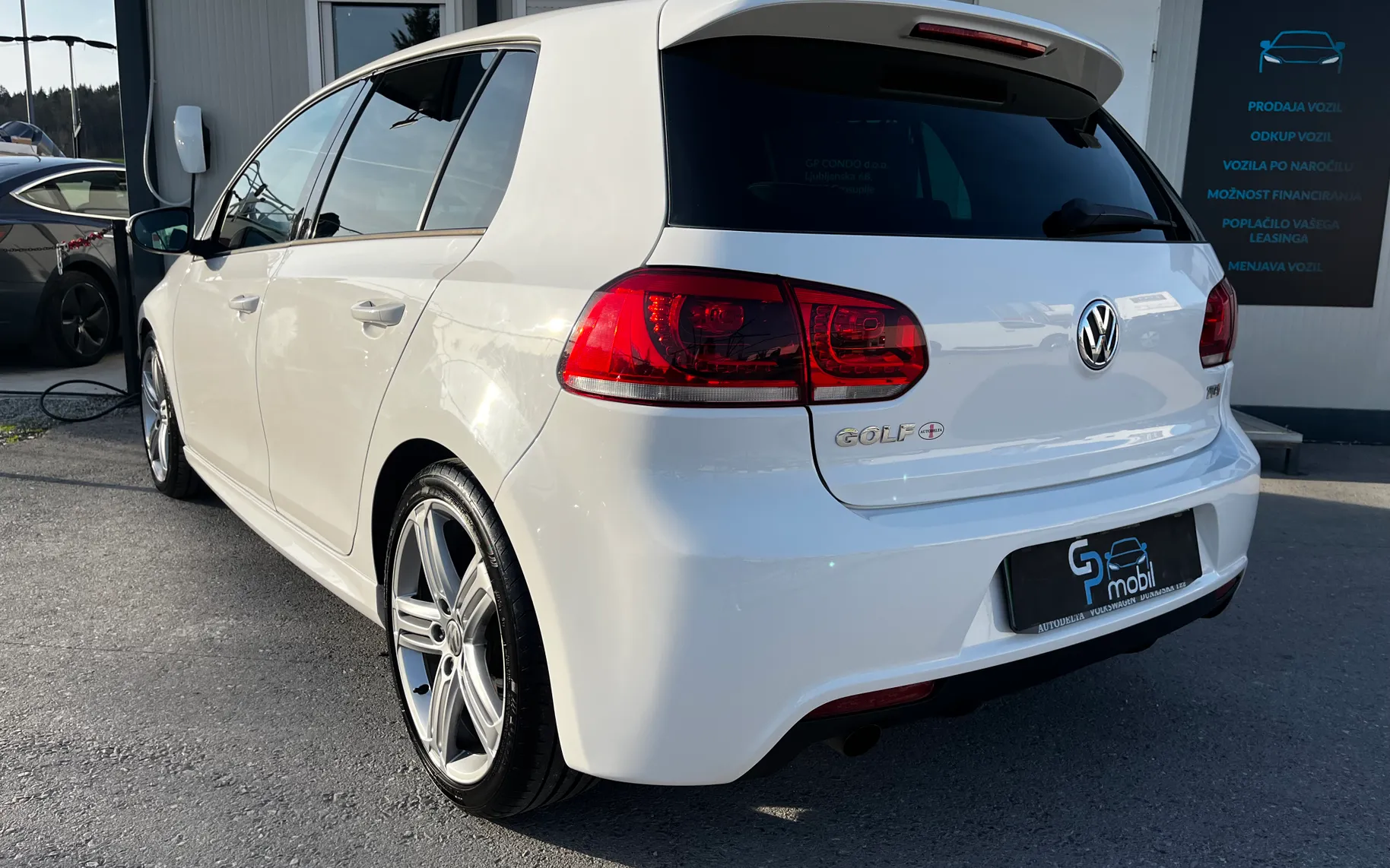 Zunanja slika - Volkswagen Golf - R-line R18 TOUCH SCREEN BIXENON - 4