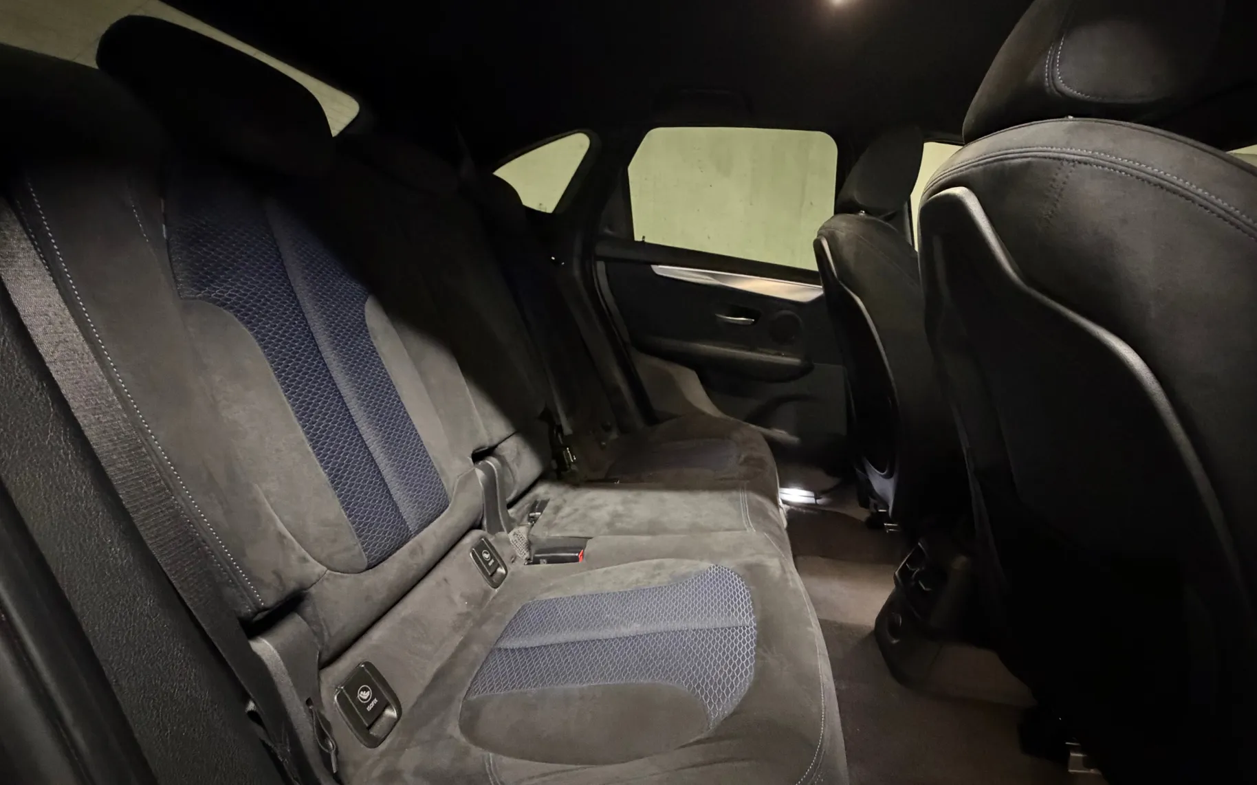 Notranja slika - BMW Serija 2 - BMW 216d Active Tourer M SPORT KAMERA LED NAVI TEMP - 12