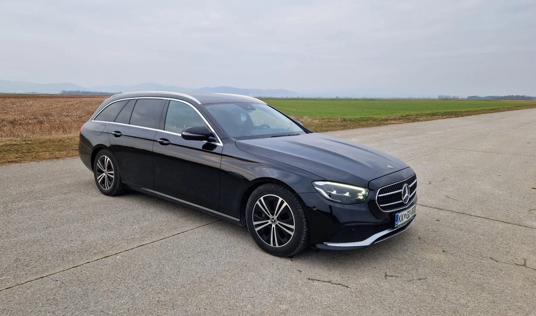 Zunanja slika - Mercedes-Benz E-Razred - 220CDI T Automatic - 1