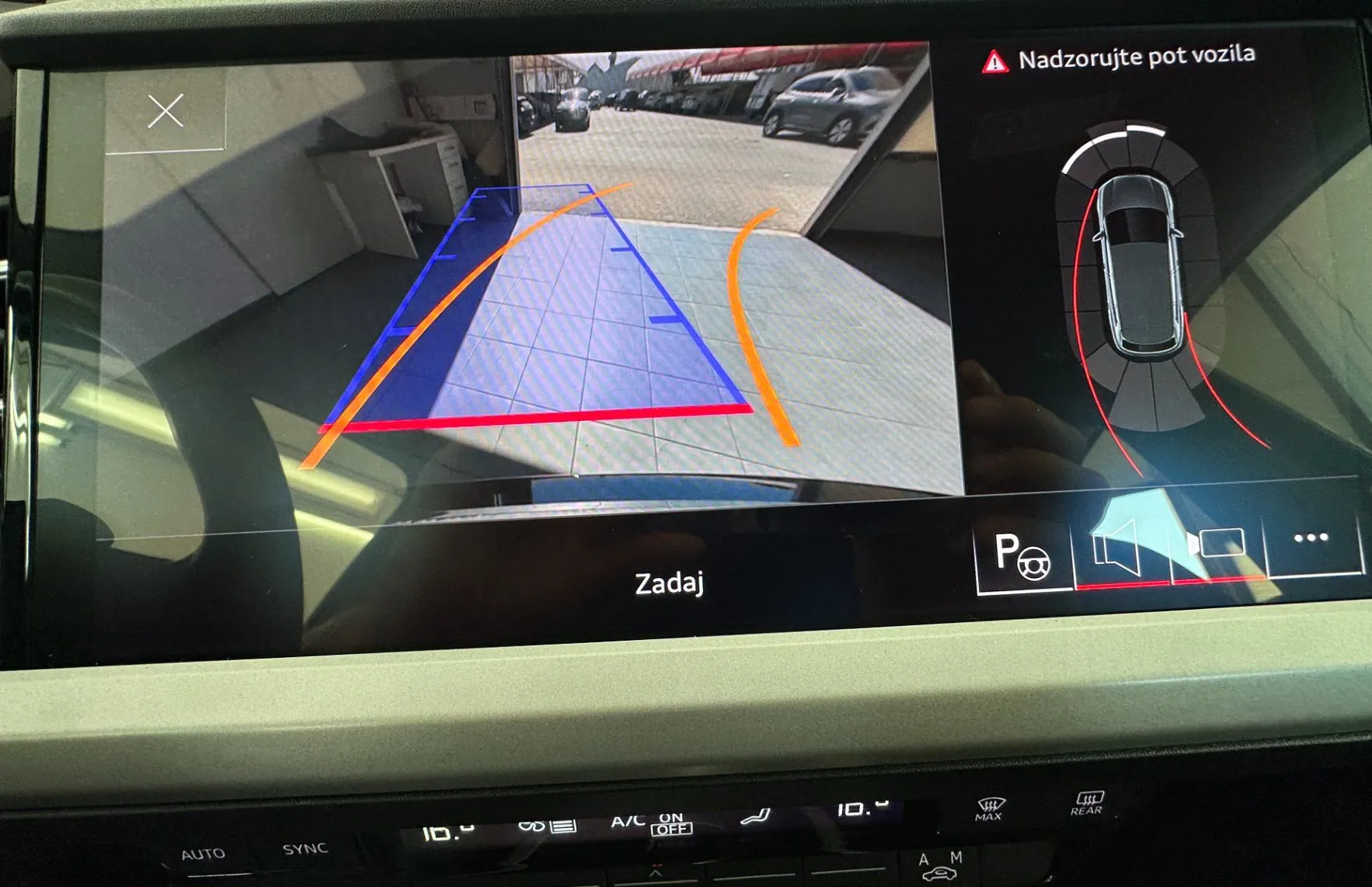 Zunanja slika - Audi e-tron - 50 quattro.NEMŠKI.PANORAMA.KAMERA.LED.GRE.SE.USNJE - 3