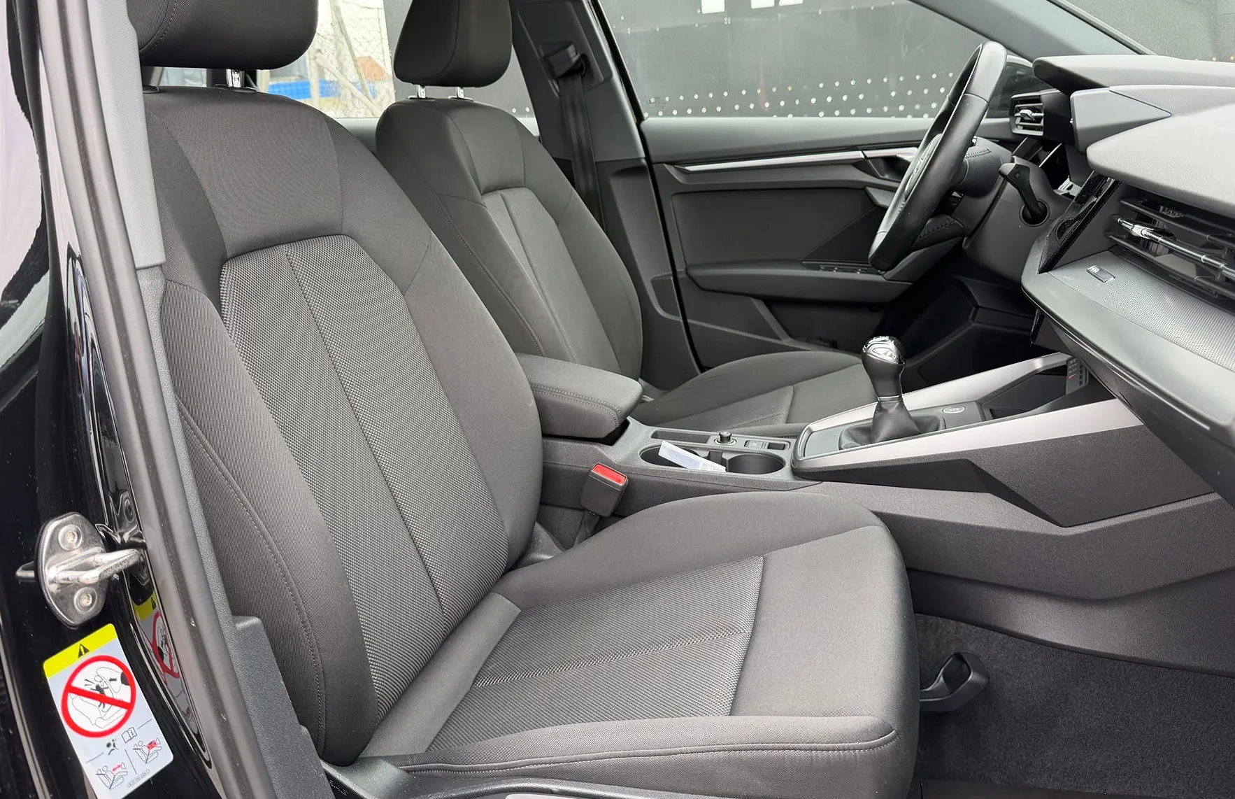Zunanja slika - Audi A3 - 30 TDI SPORTBACK-ACC-NAVI-VIRTUAL-17COL-VELIK SERV - 13