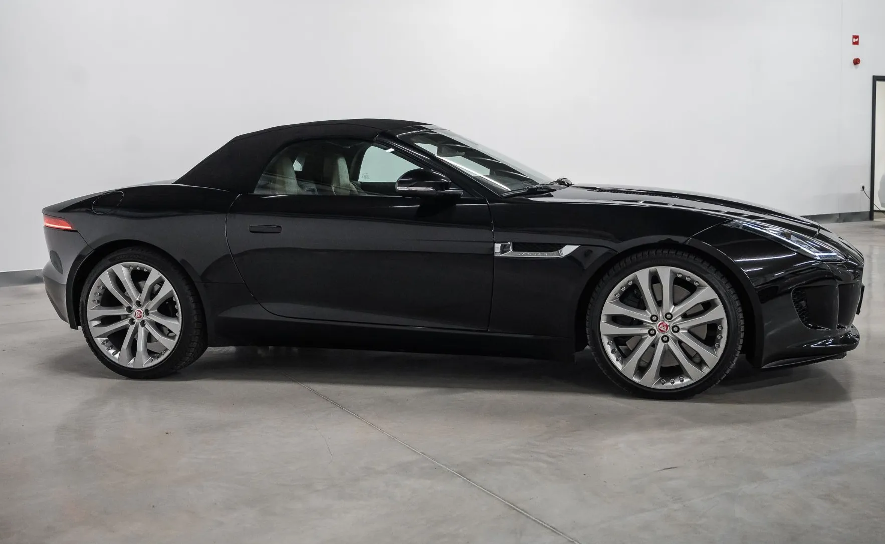 Zunanja slika - Jaguar F-Type - S 3.0 V6 S C Navi - Meridian - 4