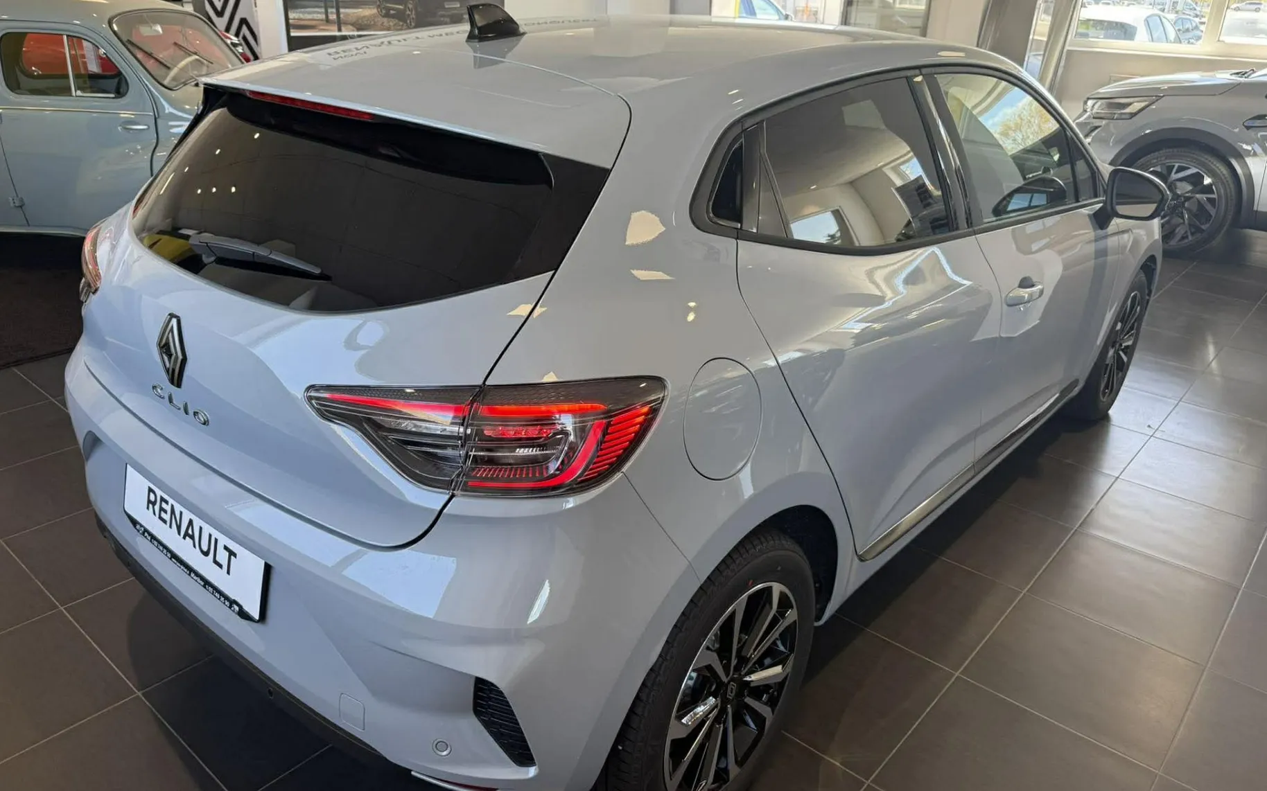 Zunanja slika - Renault Clio - 1.0 TCE 90 TECHNO AKCIJA ZALOGA - 5