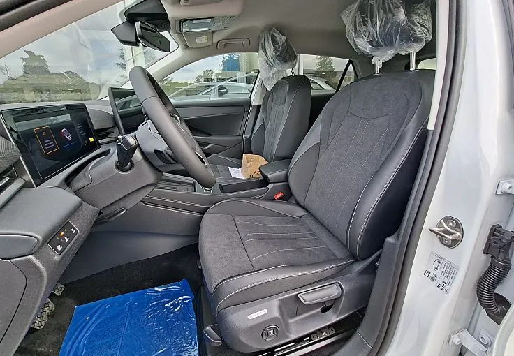 Zunanja slika - Volkswagen T-Roc - 1.5 eTSI Style DSG 110  150 - 8