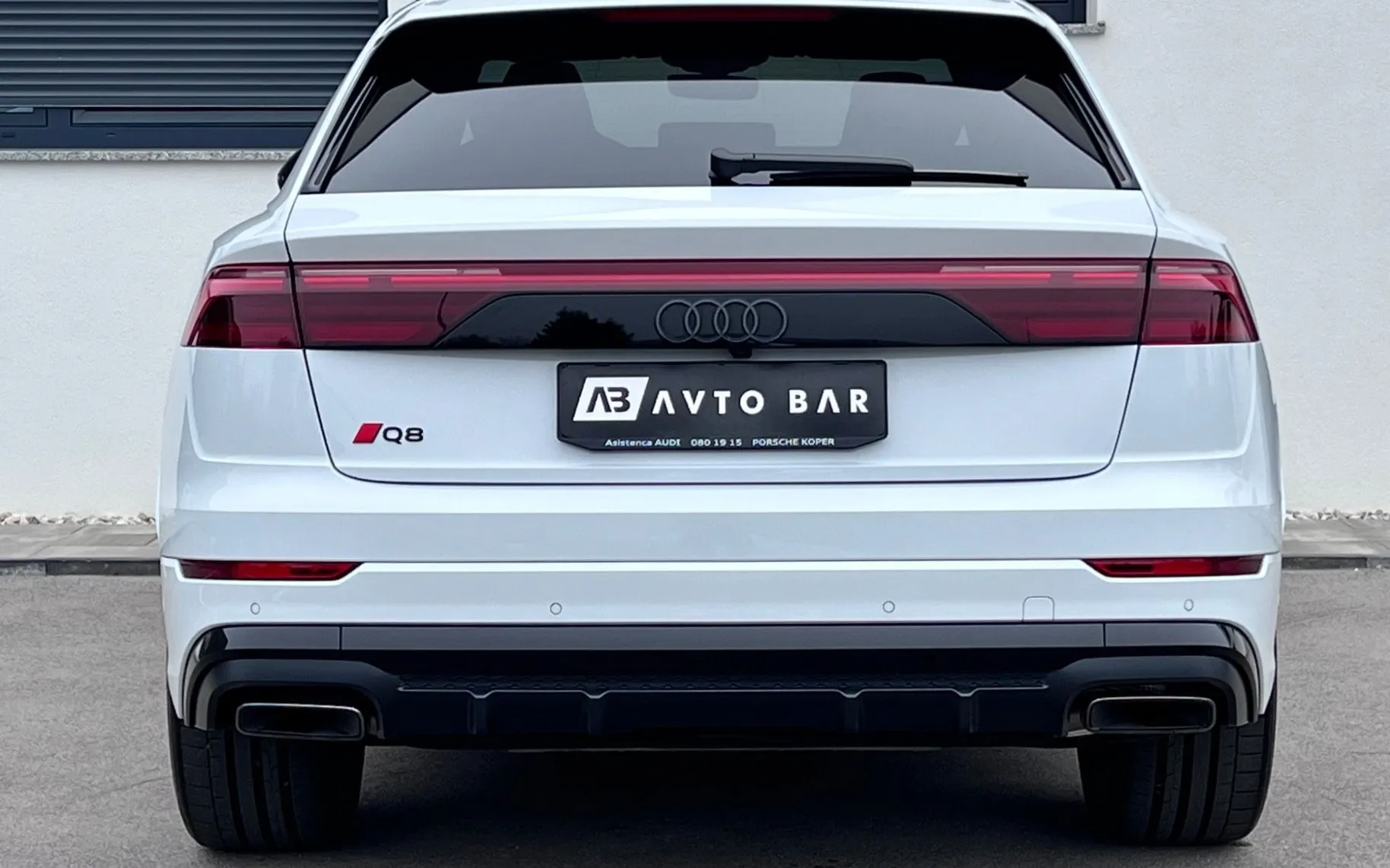 Notranja slika - Audi Q8 - 50 TDI+1.LAST+SLO+Q+S-LINE+210kW+MATRIX+PANORAMA - 7