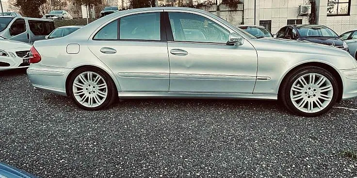 Zunanja slika - Mercedes-Benz E-Razred - E 230 AVANTGARDE + MAX OHRANJEN + BREZ POLOGA - 4